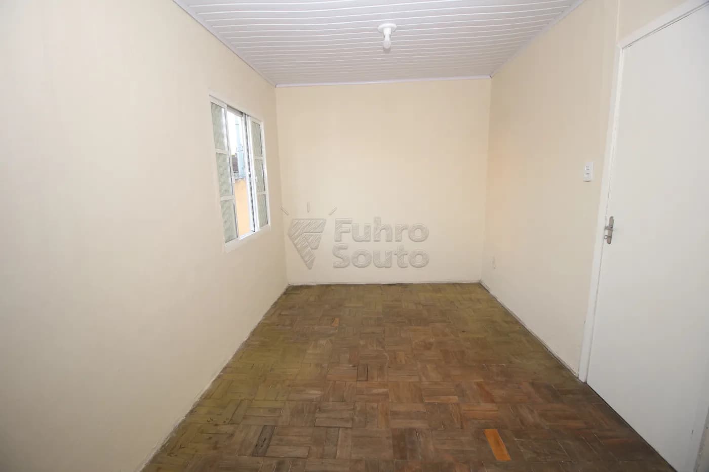 v8ohdd-pelotas-casa-padrao-tres-vendas-05-12-2024_00-15-27-18.webp