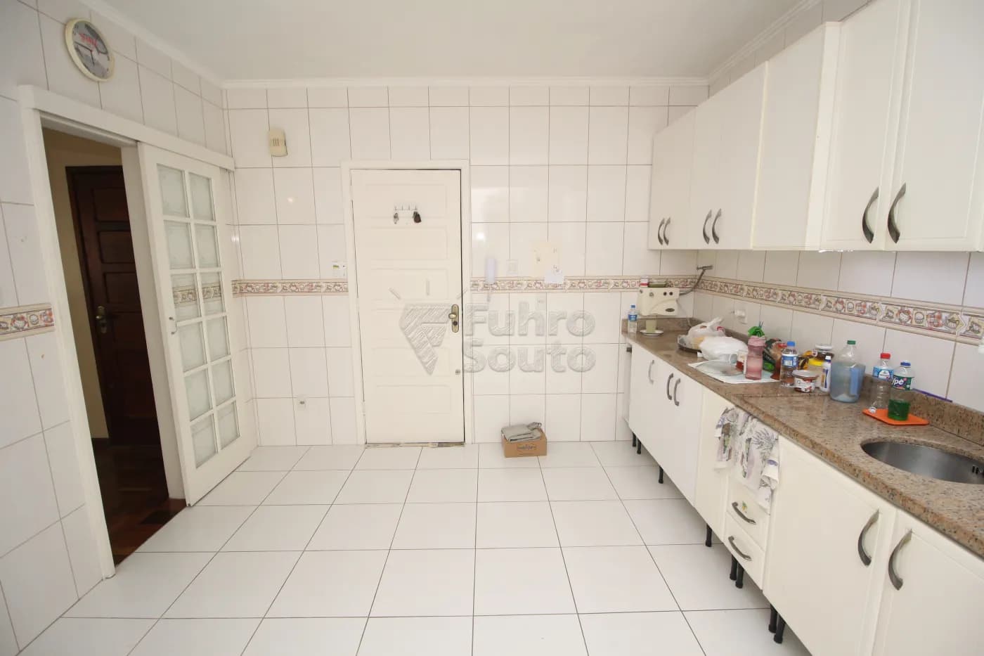 v8zq1m-pelotas-apartamento-padrao-centro-18-10-2024_23-23-45-6.webp