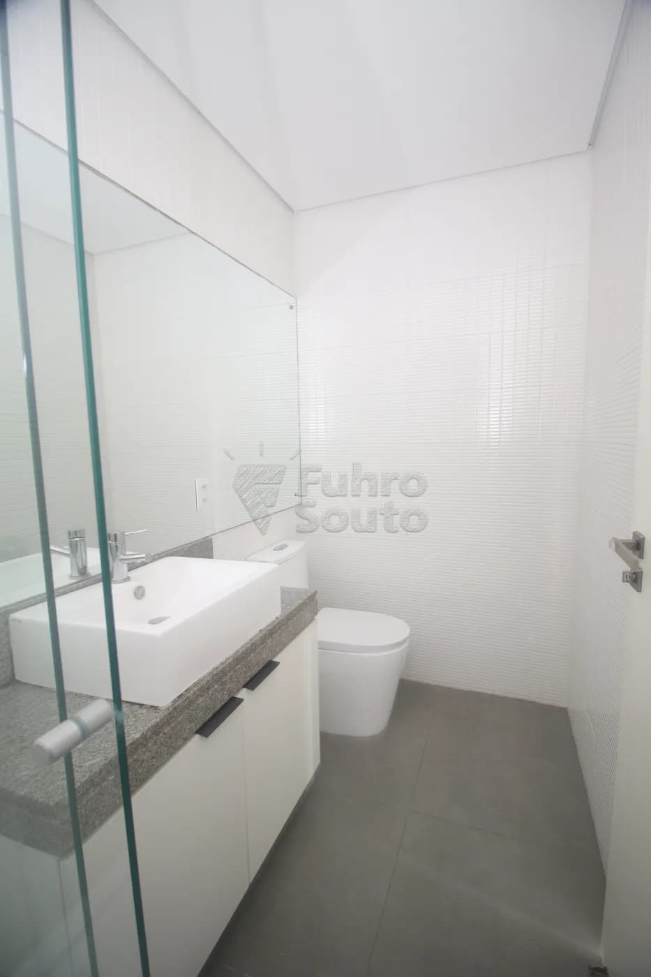 v9q5wj-pelotas-apartamento-padrao-tres-vendas-09-04-2025_01-00-52-28.webp