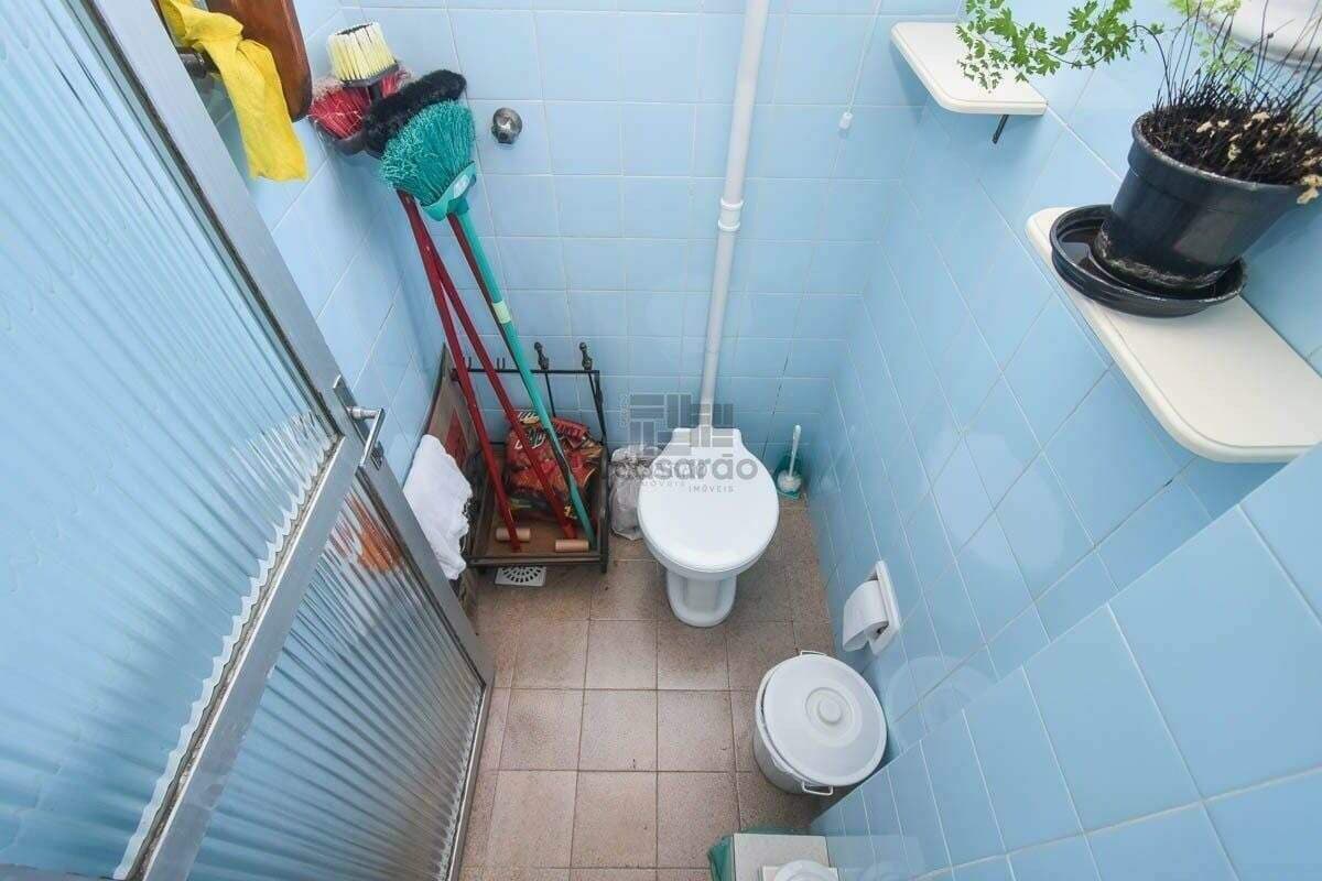 vdsyk-apartamento-3-quartos-no-pelotas-banheiro-auxiliar.jpeg