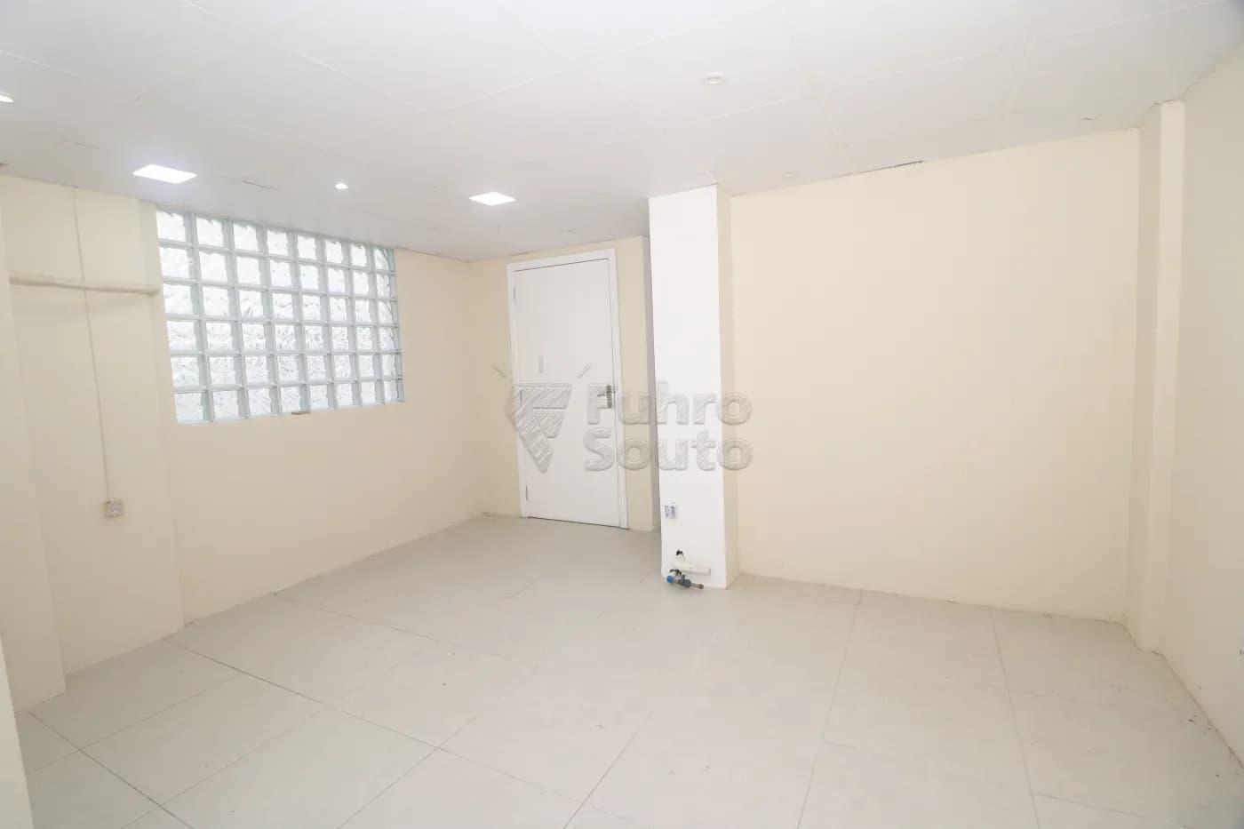 ve71uc-pelotas-comercial-loja-em-condominio-centro-22-05-2026_01-28-33-6a0fdb7194477.webp