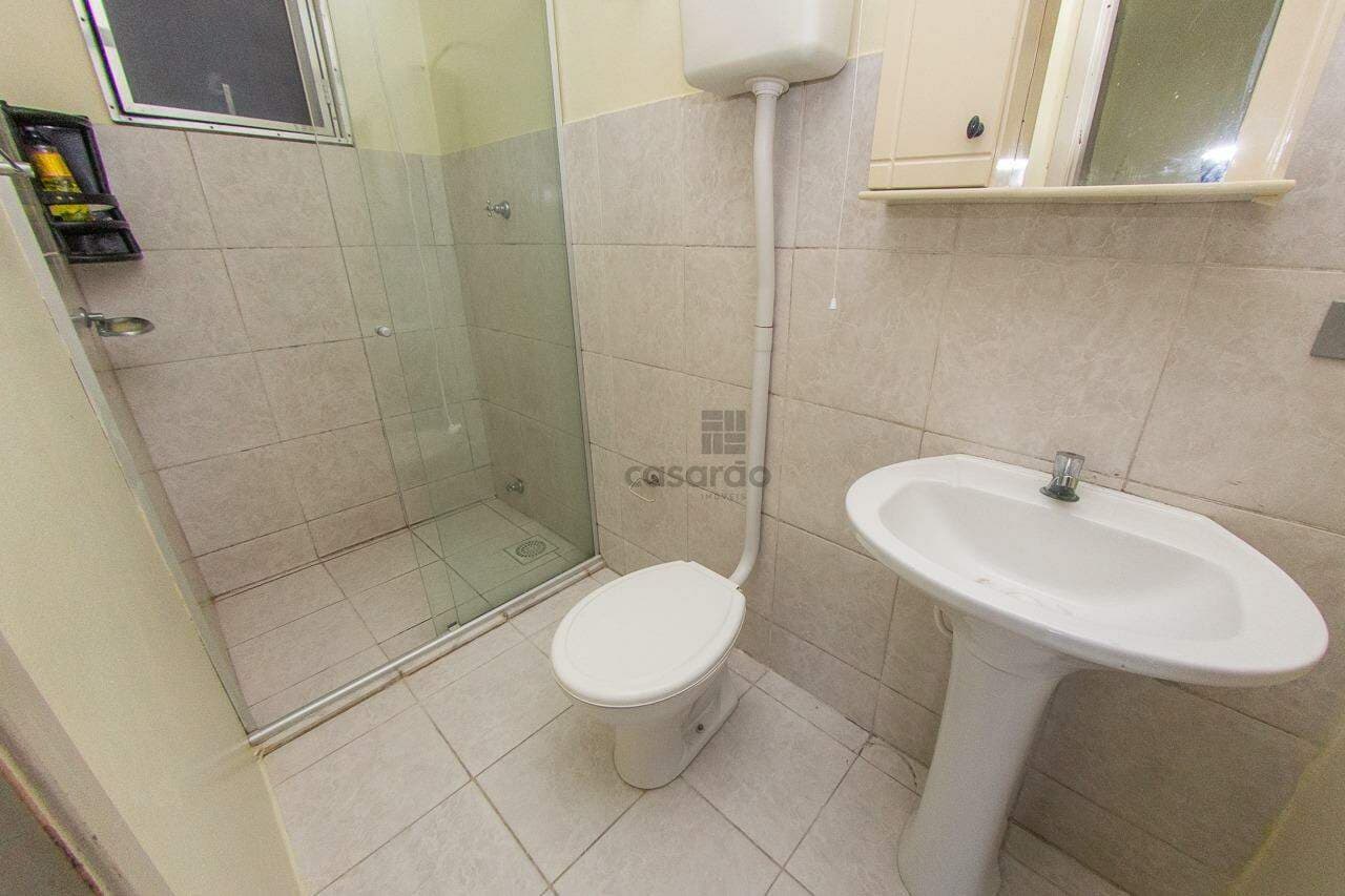 vjjblx-apartamento-2-quartos-no-pelotas-banheiro-social.jpg