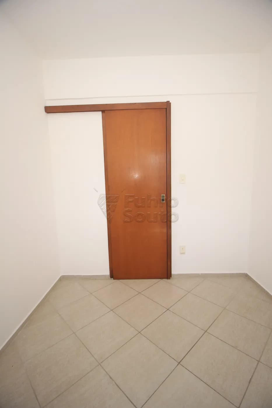 vjsbmb-pelotas-apartamento-padrao-centro-27-10-2025_22-36-15-10.webp