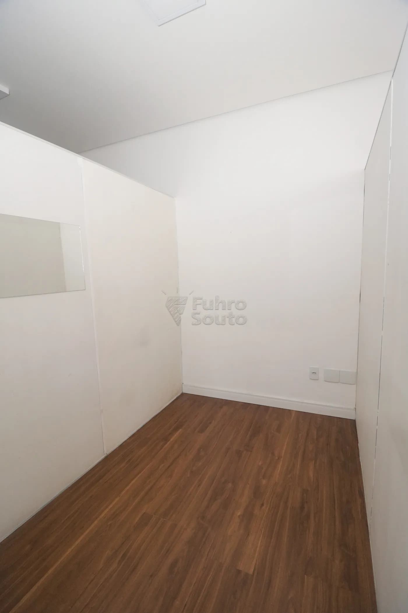 vk3uyk-pelotas-comercial-sala-em-condominio-centro-20-05-2026_01-18-49-6a0d3629267c5.webp