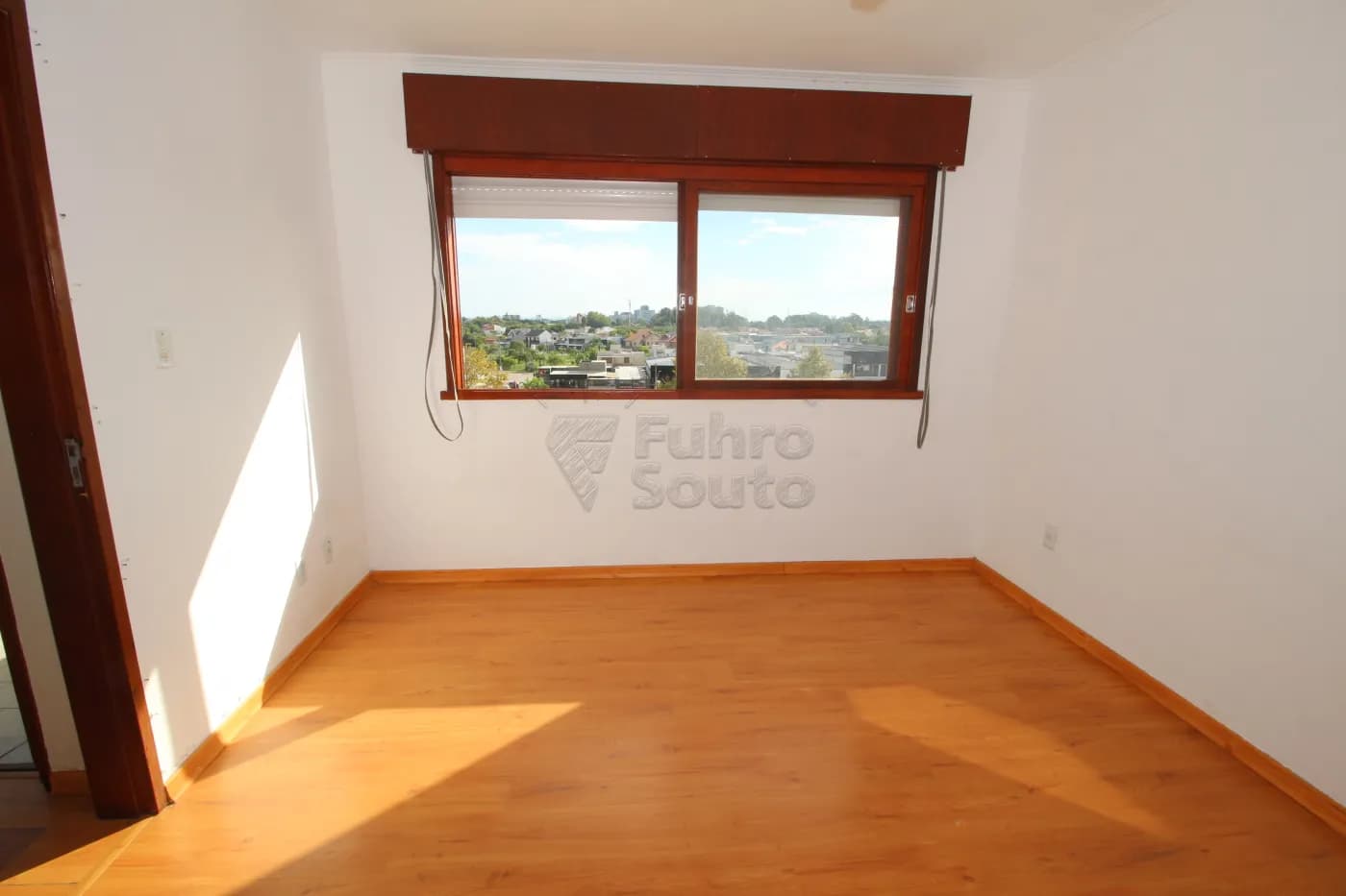 vmq0w4-pelotas-apartamento-padrao-centro-22-04-2024_23-39-38-14.webp