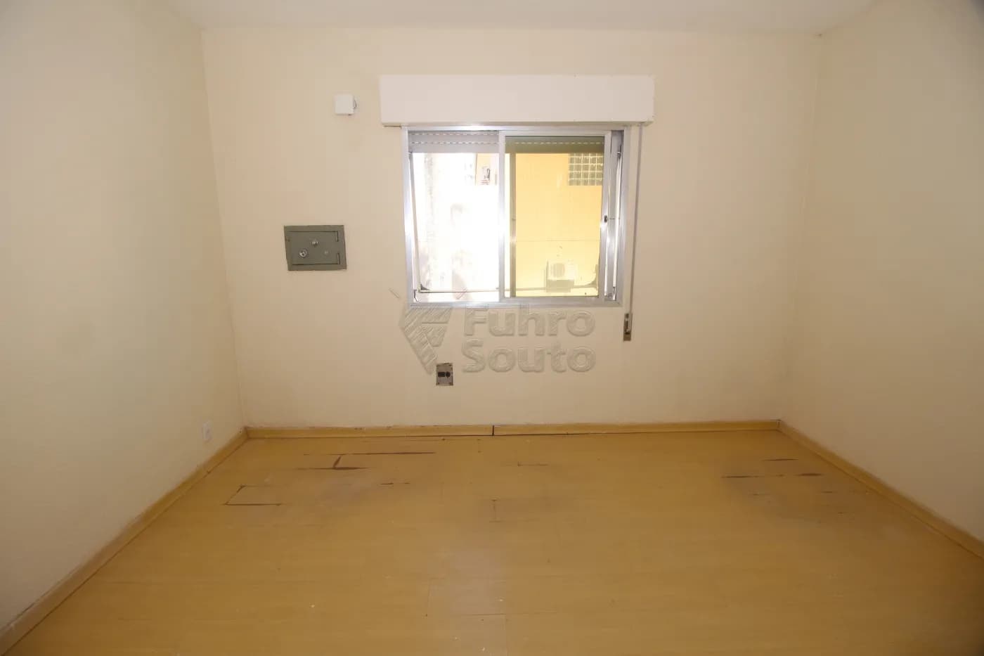 vr3ckl-pelotas-casa-padrao-centro-04-11-2025_01-04-21-56.webp