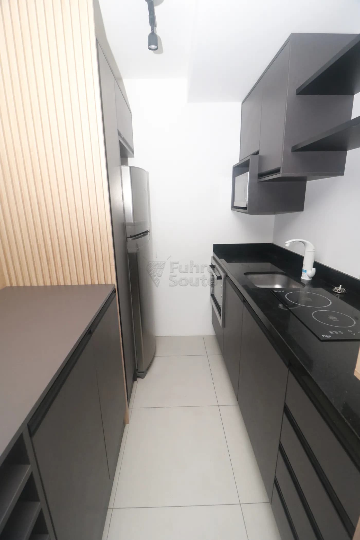 vrkn98-pelotas-apartamento-loft--studio-centro-09-12-2025_21-35-30-6938c052d0141.webp