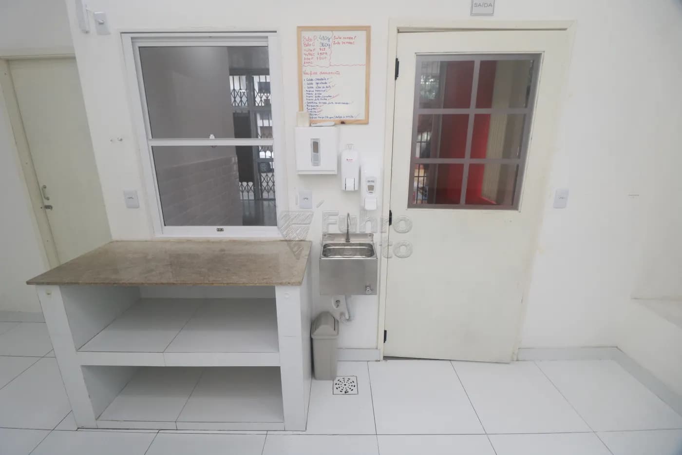 vtgj08-pelotas-comercial-sala-fora-de-condominio-centro-06-05-2026_00-23-52-69fab448d261b.webp