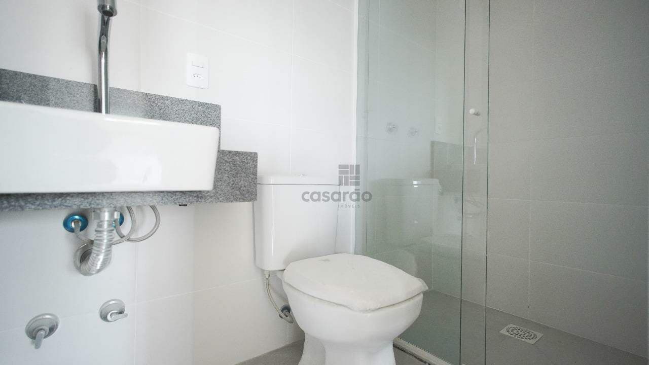 vu2zs-apartamento-2-quartos-no-pelotas-banheiro-social.jpg
