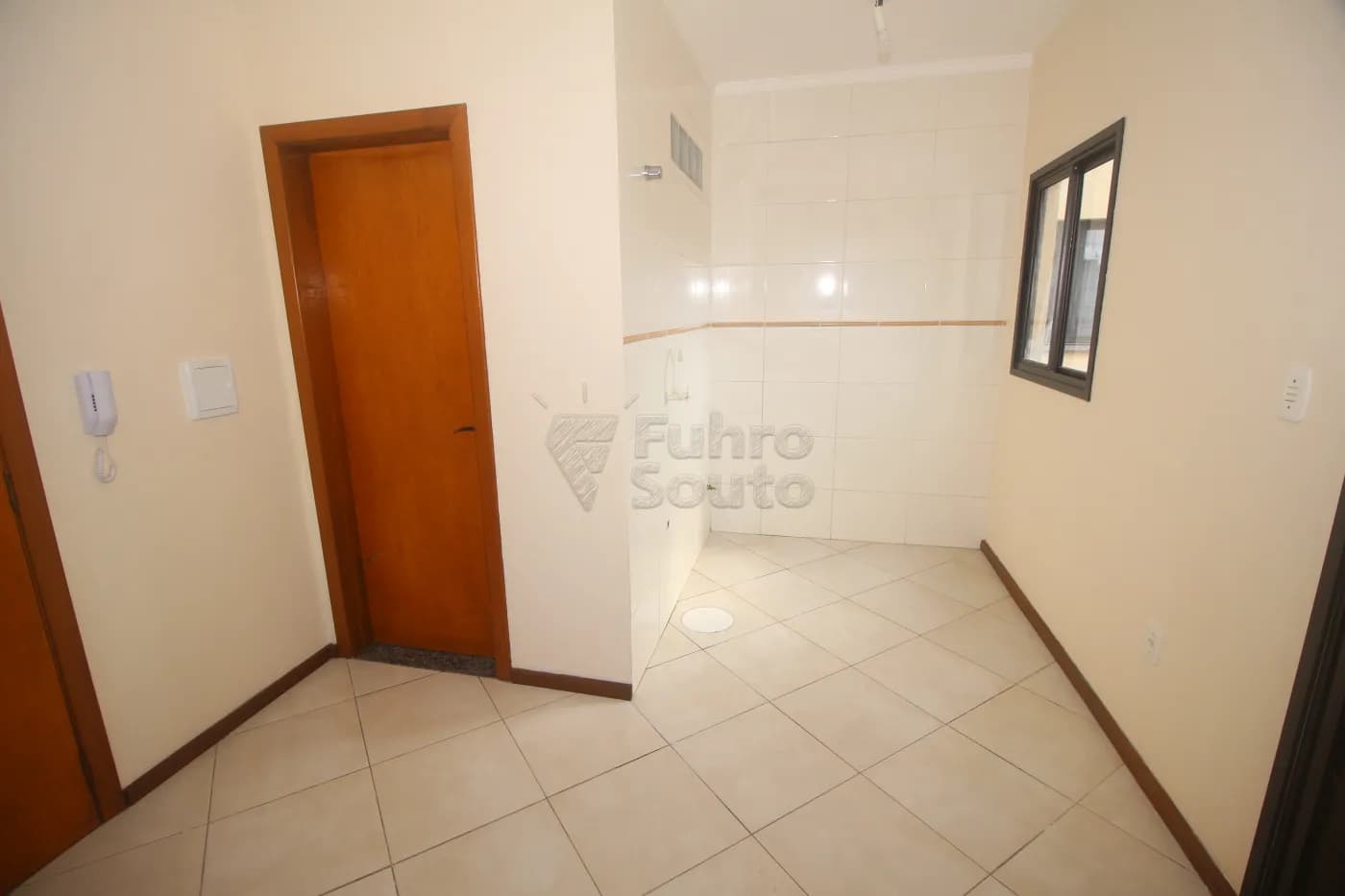 vyc2bn-pelotas-apartamento-padrao-centro-06-08-2025_00-43-44-5.webp