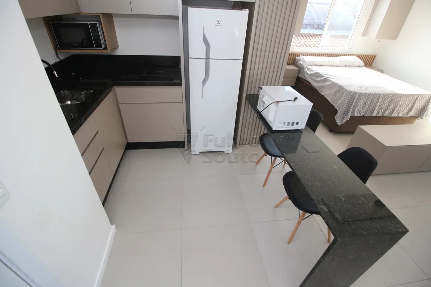 w0jkwc-pelotas-apartamento-loft-studio-centro-03-07-2024_23-02-48-7.webp