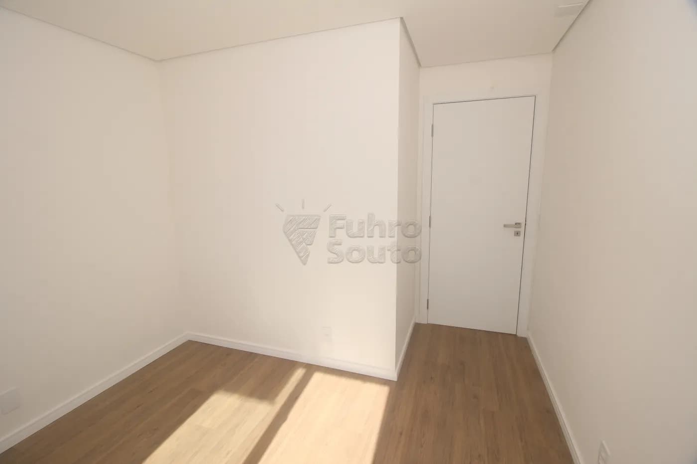 w0vi-pelotas-apartamento-padrao-centro-23-05-2025_18-29-42-17.webp