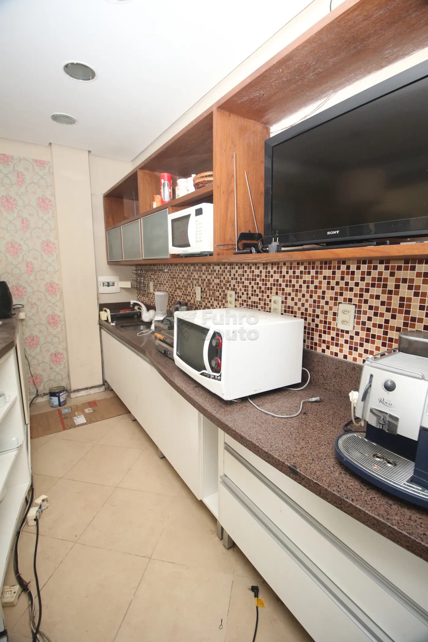 w444fy-pelotas-comercial-sala-em-condominio-centro-23-08-2024_23-40-14-8.webp