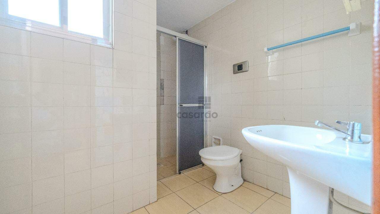 w5jypi-apartamento-2-quartos-no-pelotas-banheiro-social.jpg