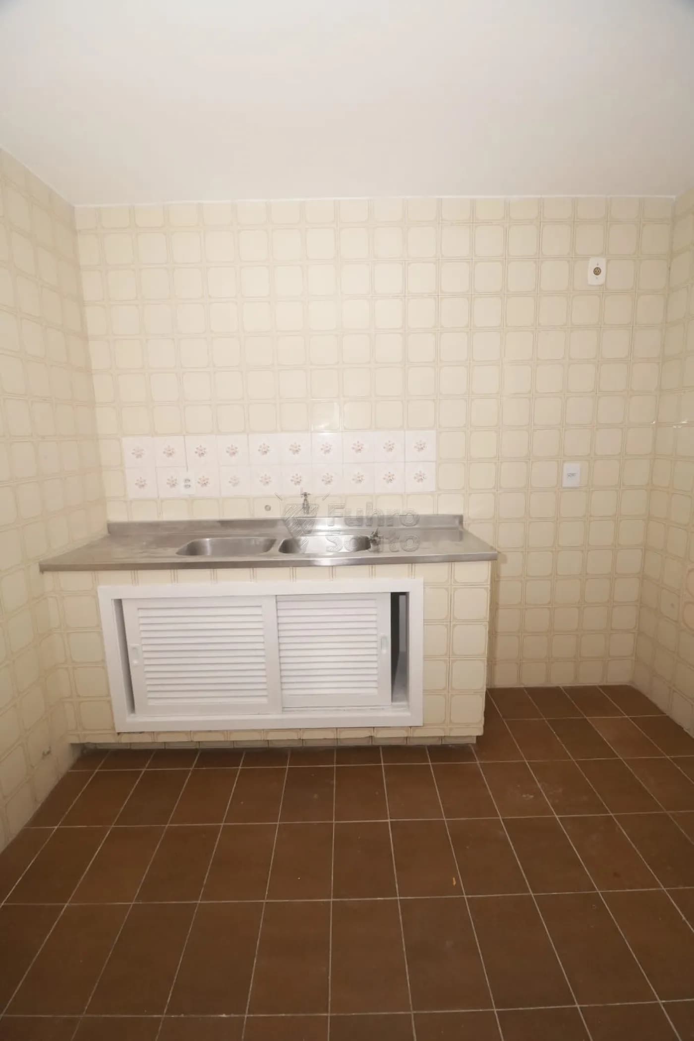 w674if-pelotas-apartamento-padrao-centro-21-05-2026_18-00-24-6a0f726813b91.webp