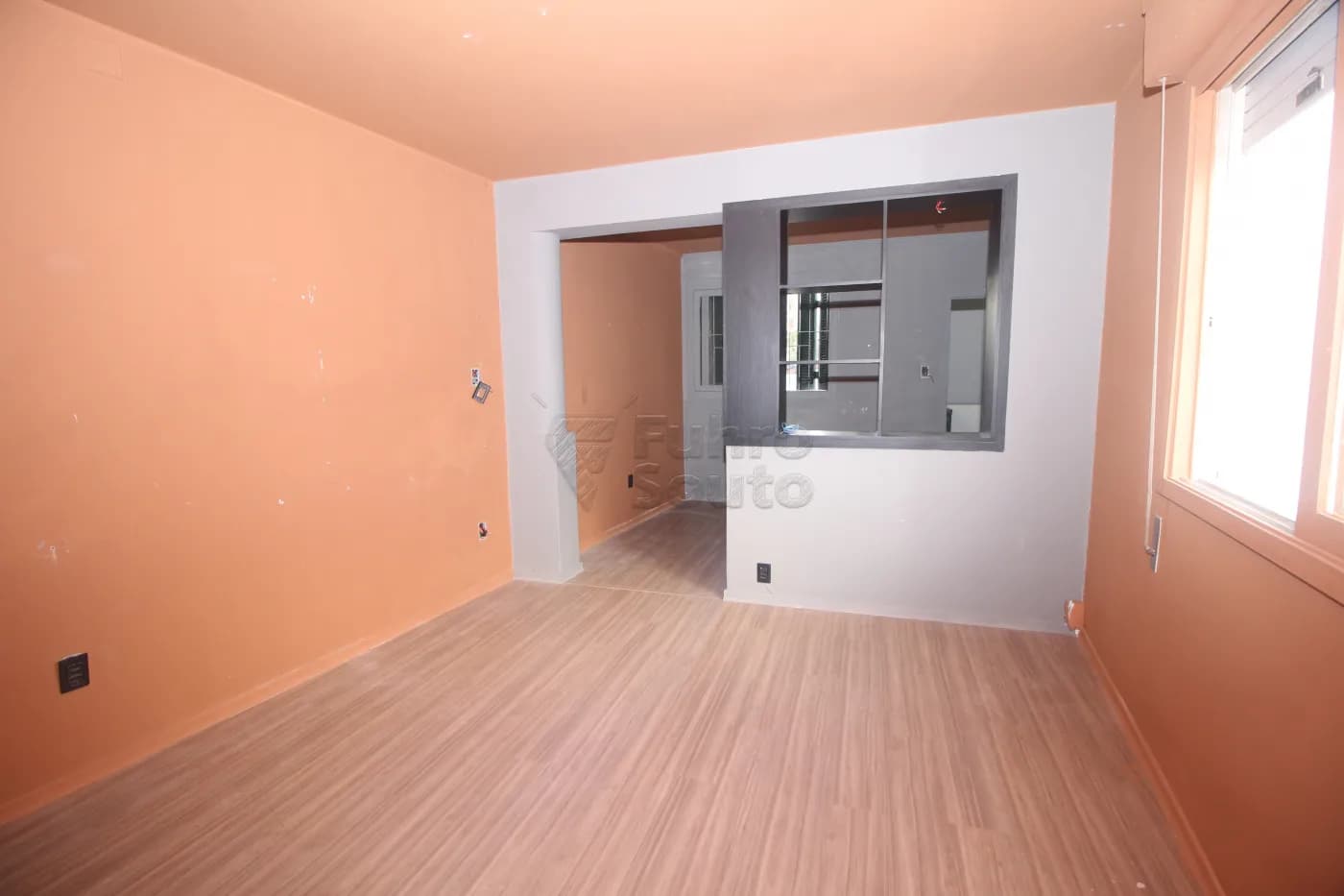 w67hdl-pelotas-casa-padrao-centro-22-09-2025_23-39-16-62.webp