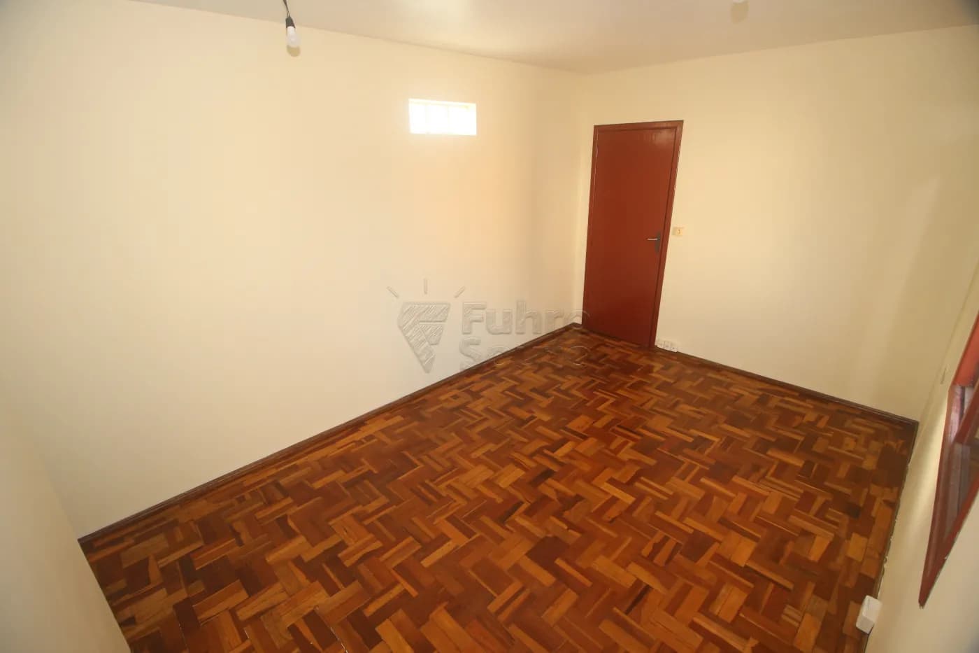w8m9lj-pelotas-casa-padrao-centro-28-02-2025_10-36-37-30.webp