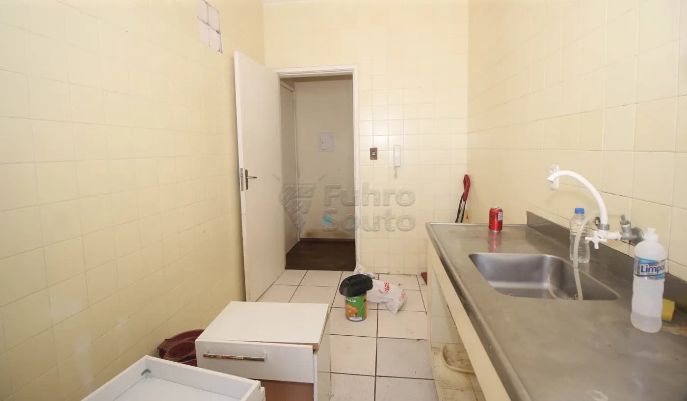 w95fn-pelotas-apartamento-padrao-centro-26-11-2025_02-10-19-21.webp
