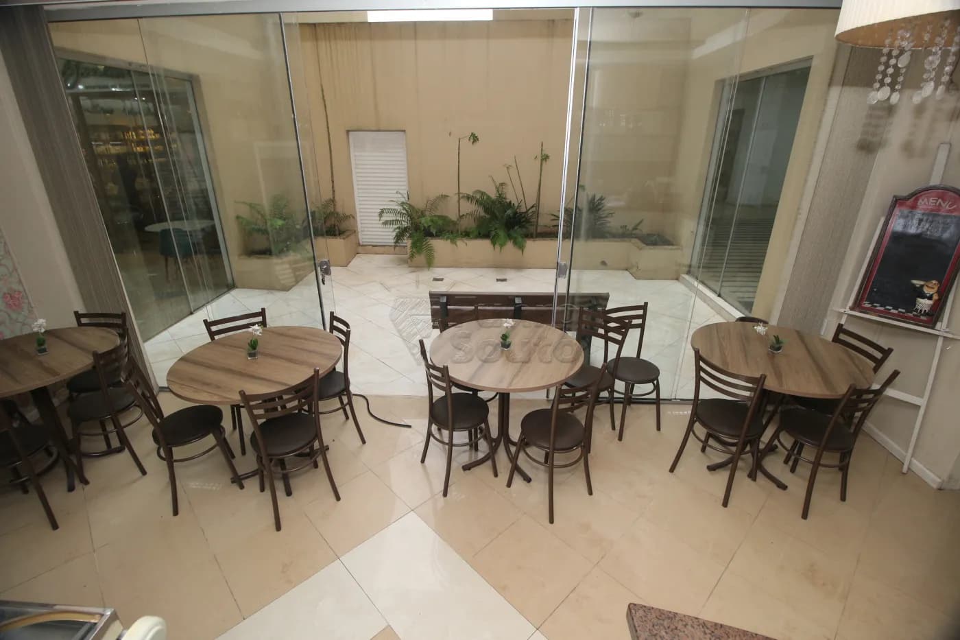 wceem-pelotas-comercial-sala-em-condominio-centro-23-08-2024_23-40-13-7.webp
