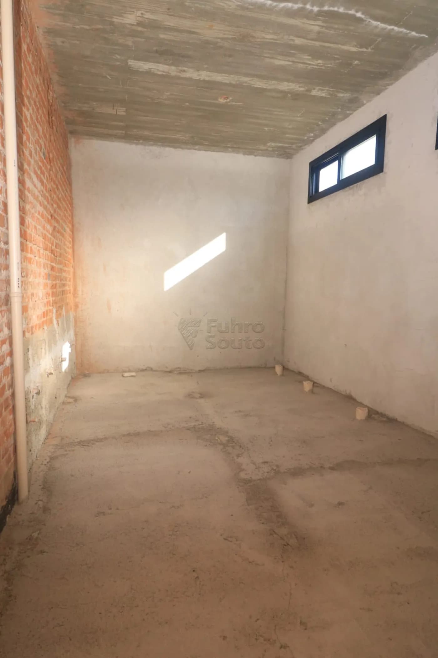 wn4irm-pelotas-comercial-predio-centro-20-05-2026_09-53-55-6a0daee3c39c6.webp