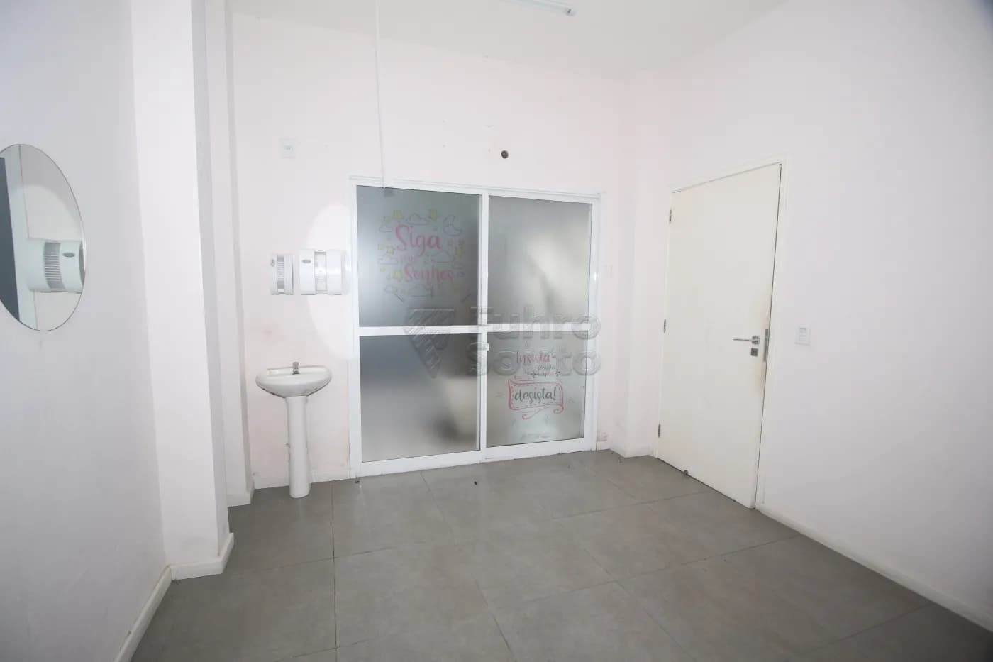 wrvoe-pelotas-comercial-casa-centro-20-02-2025_01-40-13-16.webp