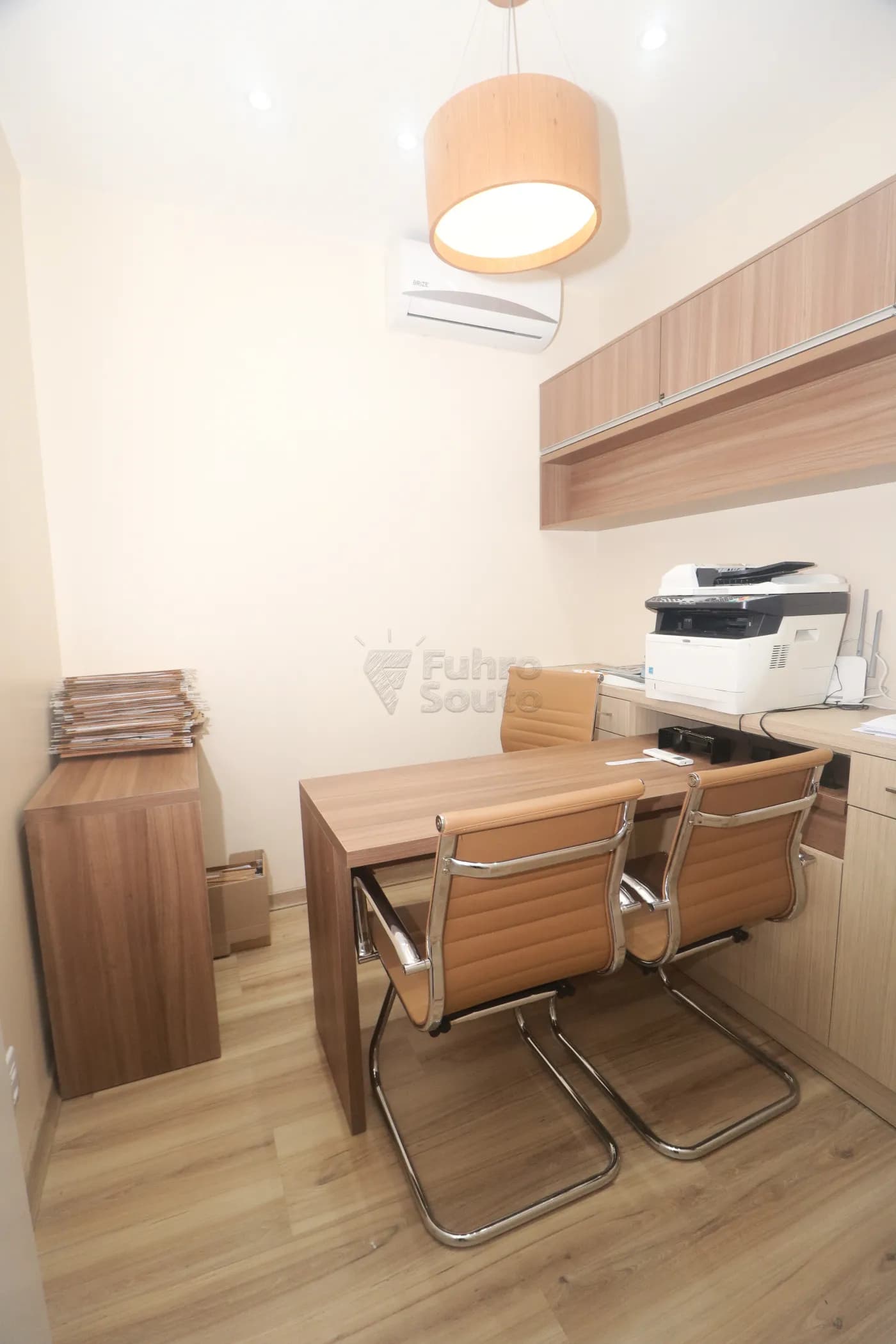 wu72m-pelotas-comercial-sala-em-condominio-areal-24-04-2026_23-38-54-69ec293e1e9a5.webp