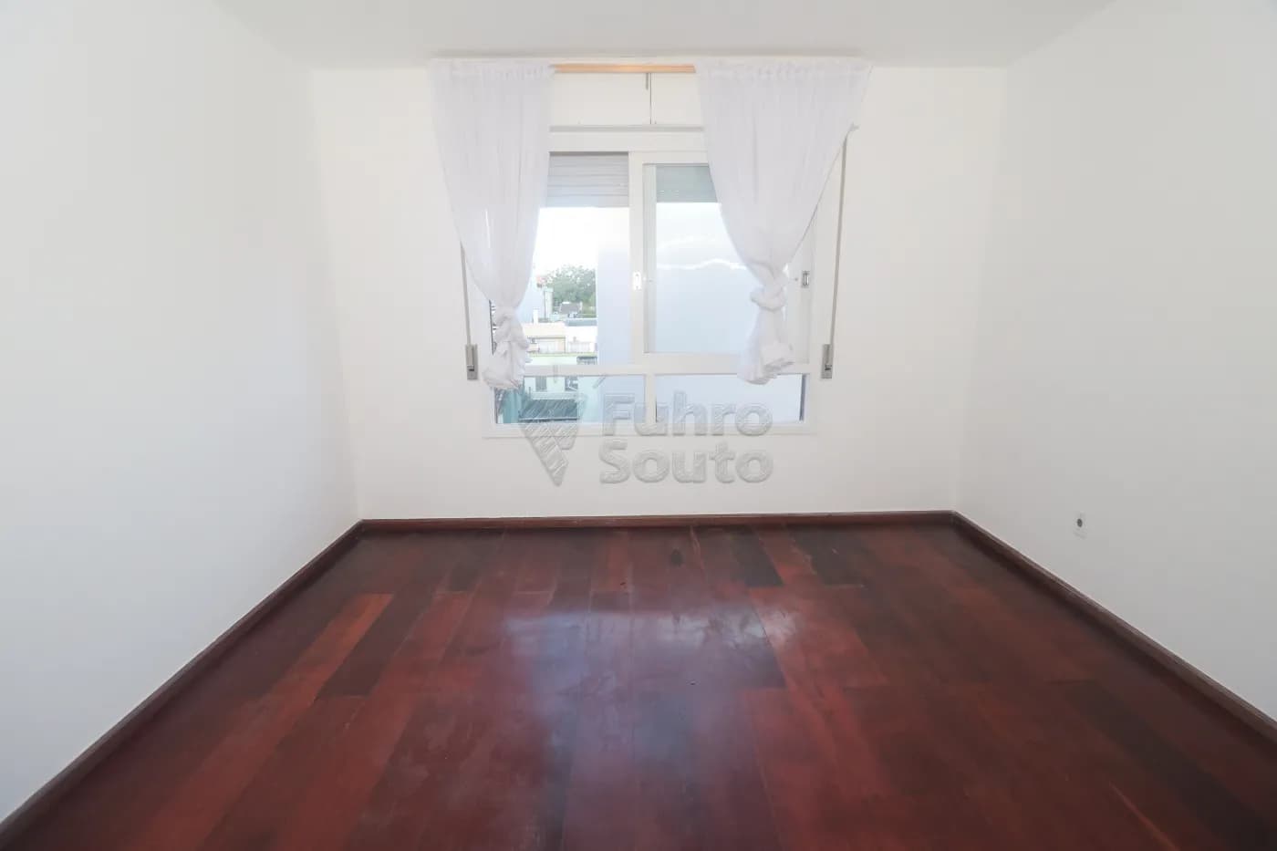 ww8l8j-pelotas-apartamento-padrao-centro-27-05-2026_01-14-23-6a166f9fd1e65.webp
