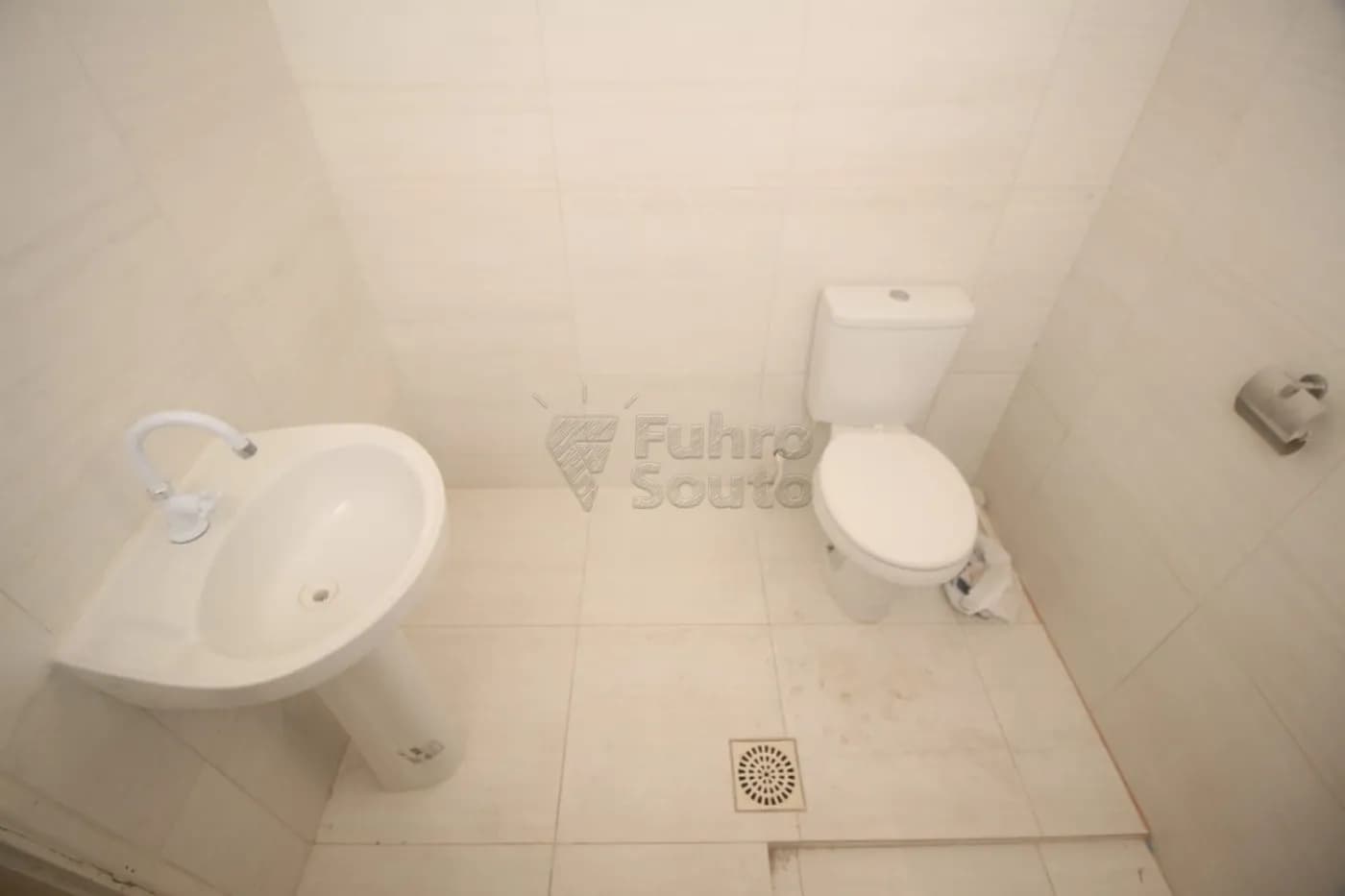 wz0d8m-pelotas-casa-padrao-centro-14-07-2025_13-21-29-22.webp