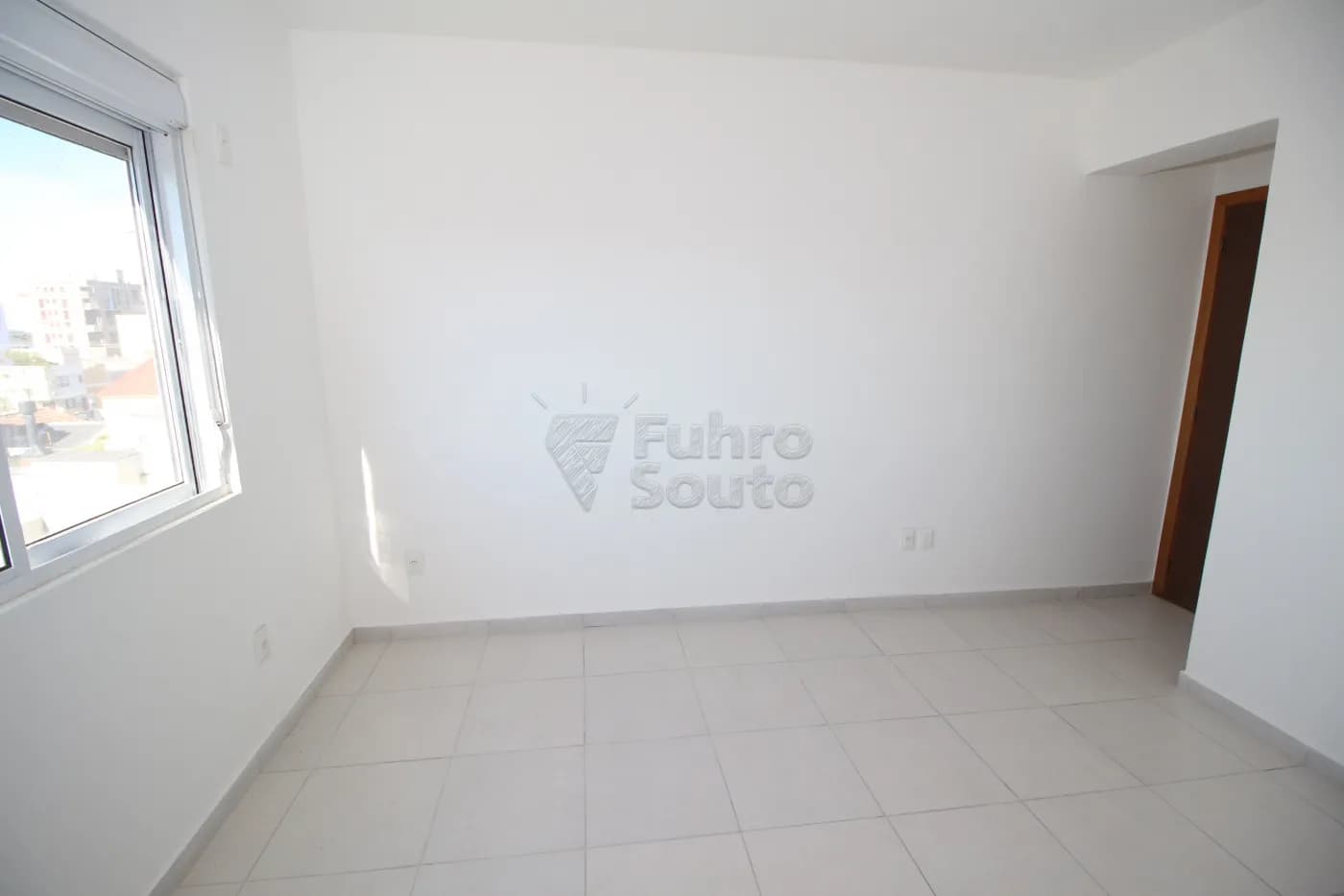 x10a2-pelotas-apartamento-padrao-centro-16-05-2024_00-32-18-11.webp