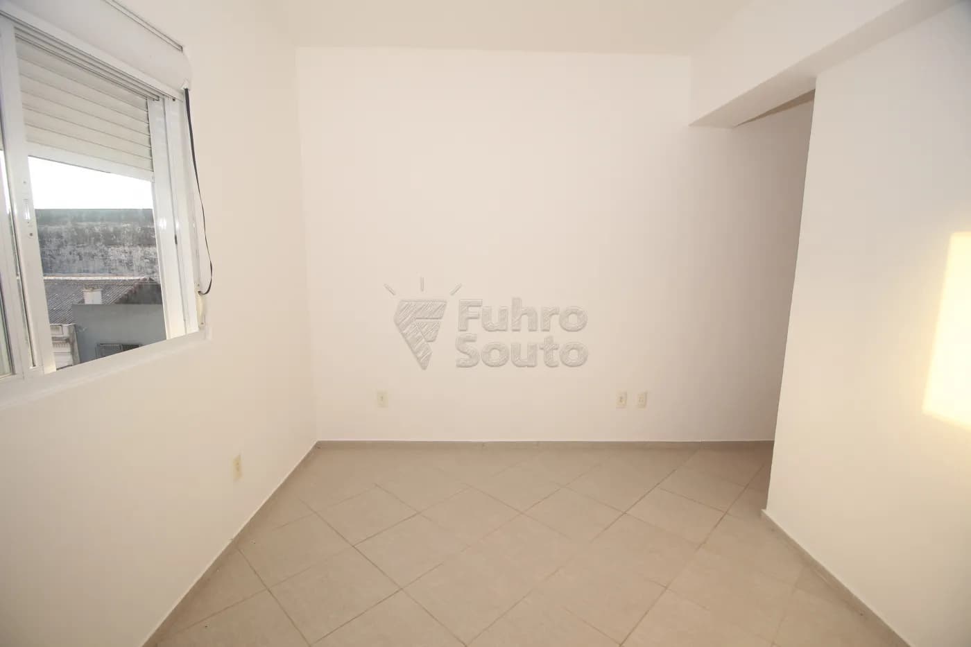 x2e8h1-pelotas-apartamento-padrao-centro-30-05-2025_10-22-04-19.webp
