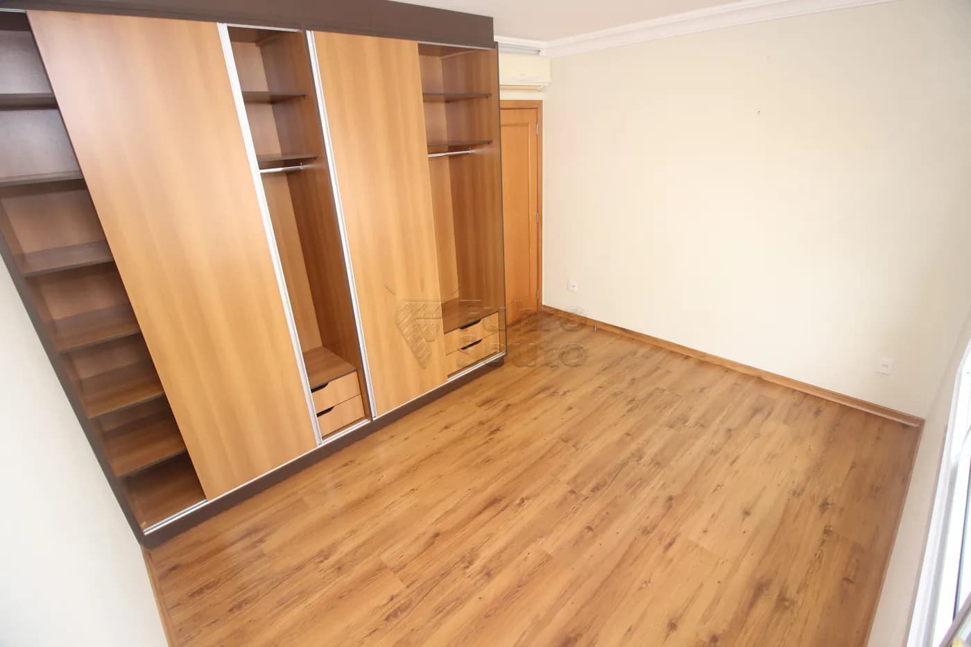 x3qq8w-pelotas-apartamento-padrao-centro-07-01-2025_23-18-10-9.webp
