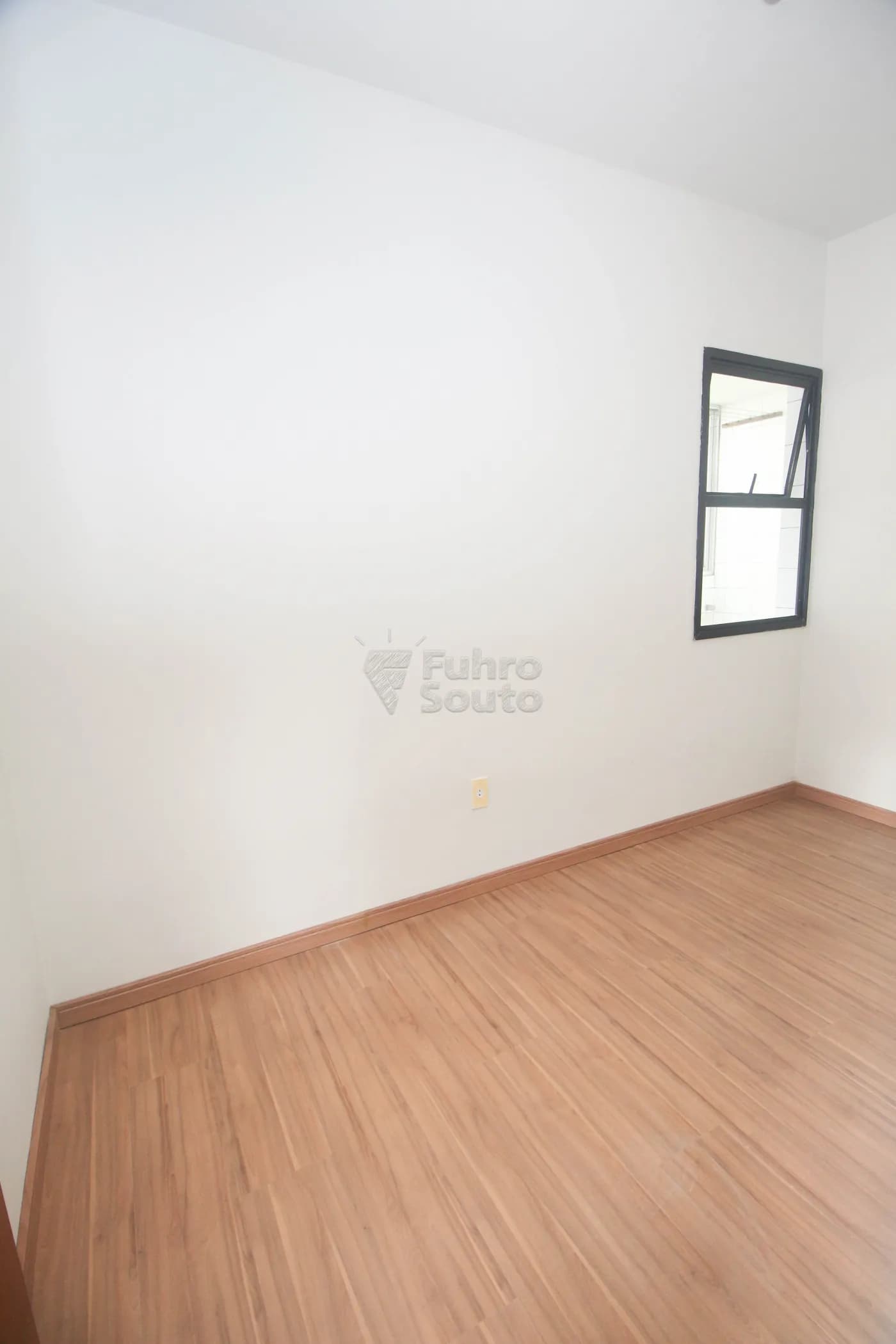 xarmya-pelotas-apartamento-padrao-centro-29-08-2025_21-54-29-23.webp