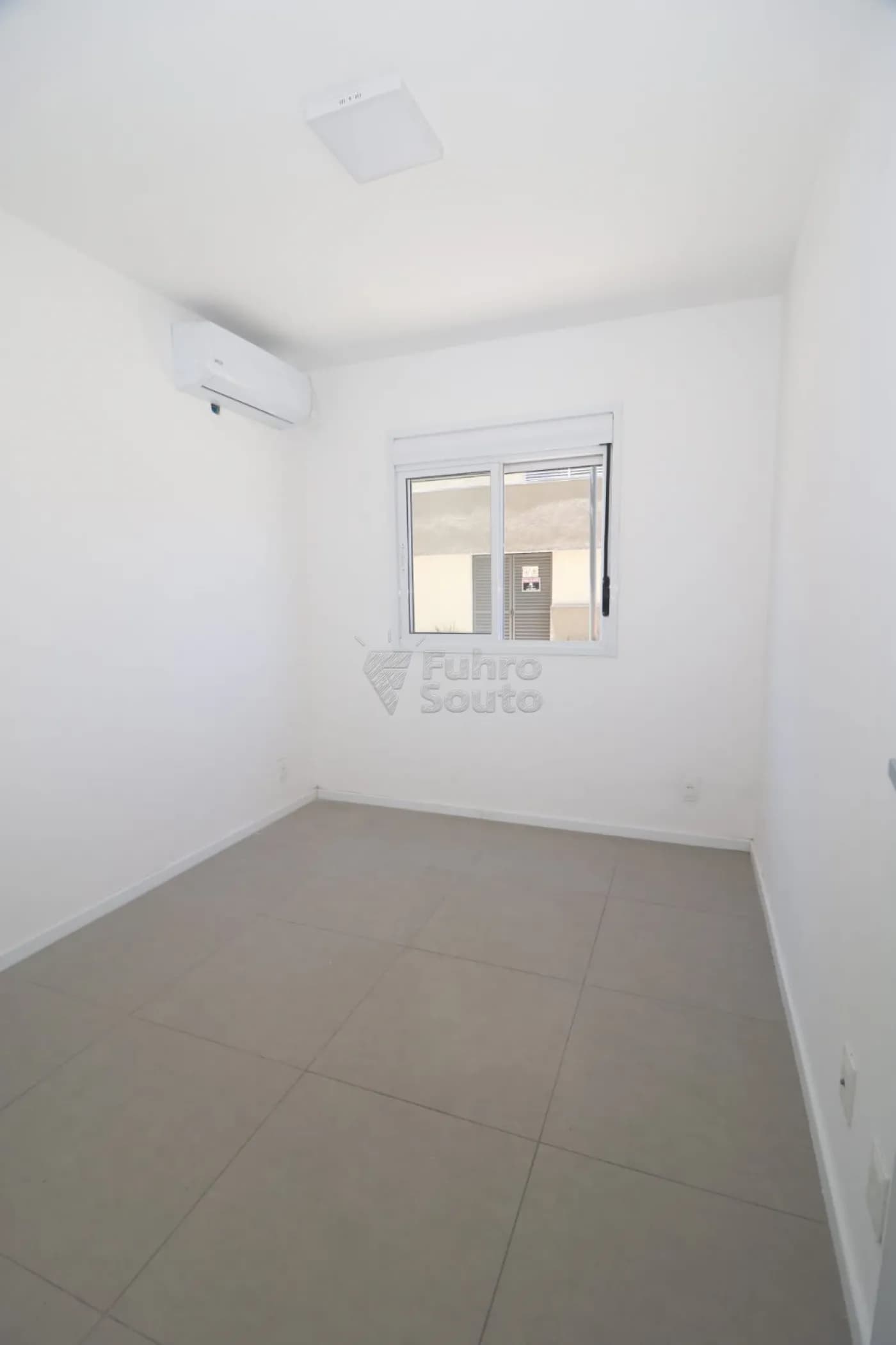 xixppb-pelotas-apartamento-padrao-sao-goncalo-20-12-2025_10-58-24-6946ab80cd64a.webp