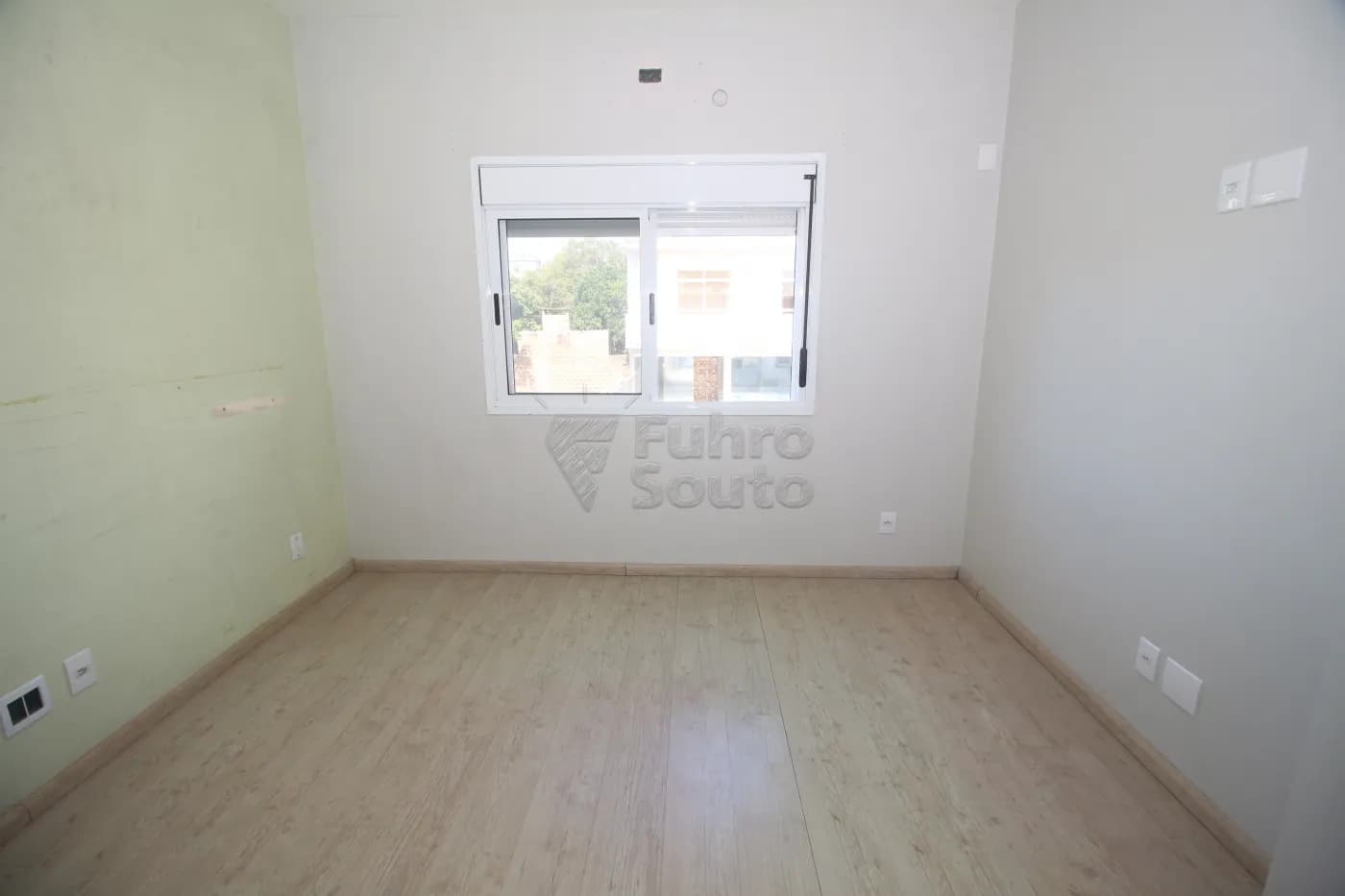 xk4d6-pelotas-casa-padrao-fragata-13-11-2025_09-27-11-30.webp