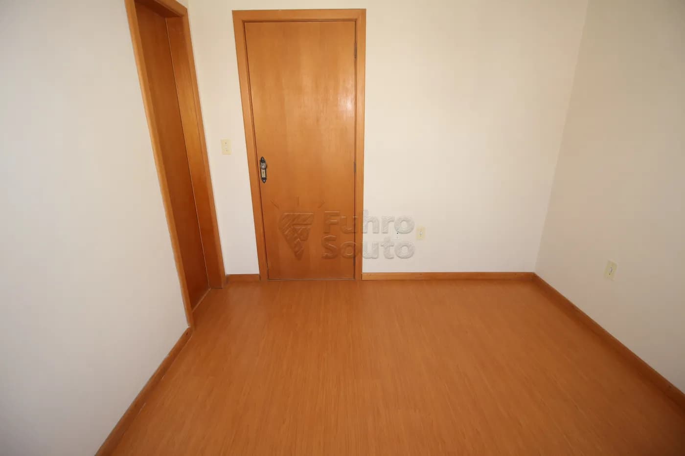 xkpj6m-pelotas-apartamento-padrao-centro-29-06-2024_00-17-25-14.webp