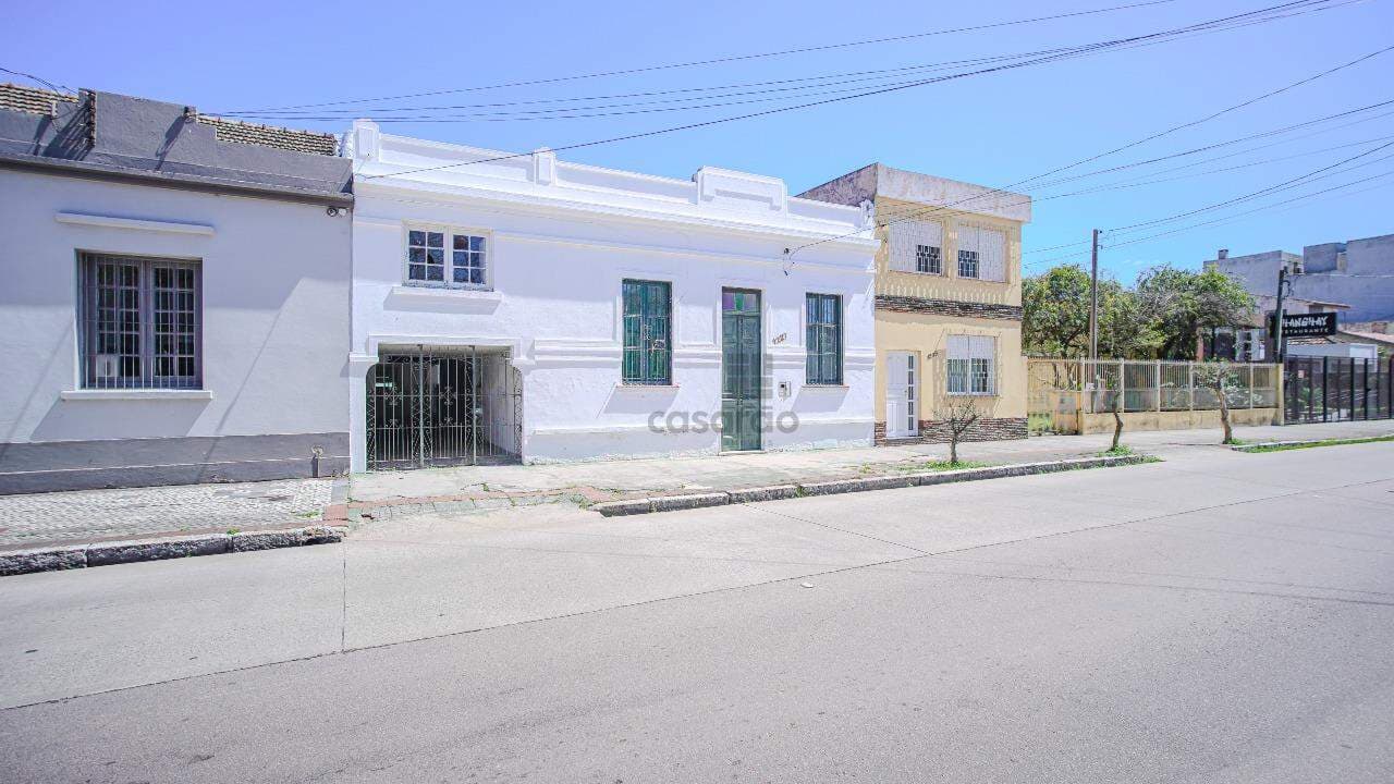 xq9mgl-casa-comercial-4-quartos-no-pelotas-fachada.jpg