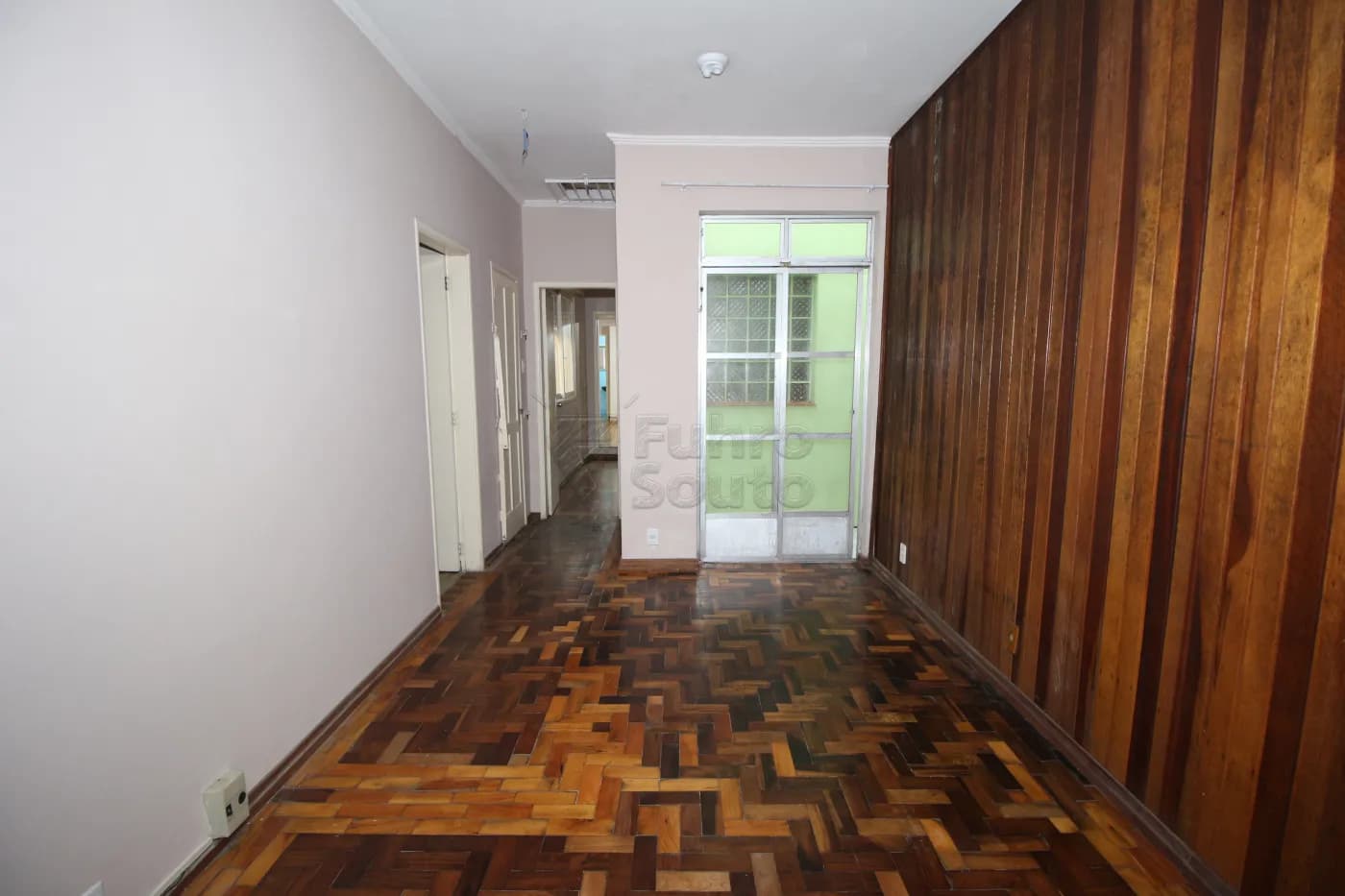 xtj51-pelotas-casa-padrao-centro-04-05-2024_23-00-08-16.webp