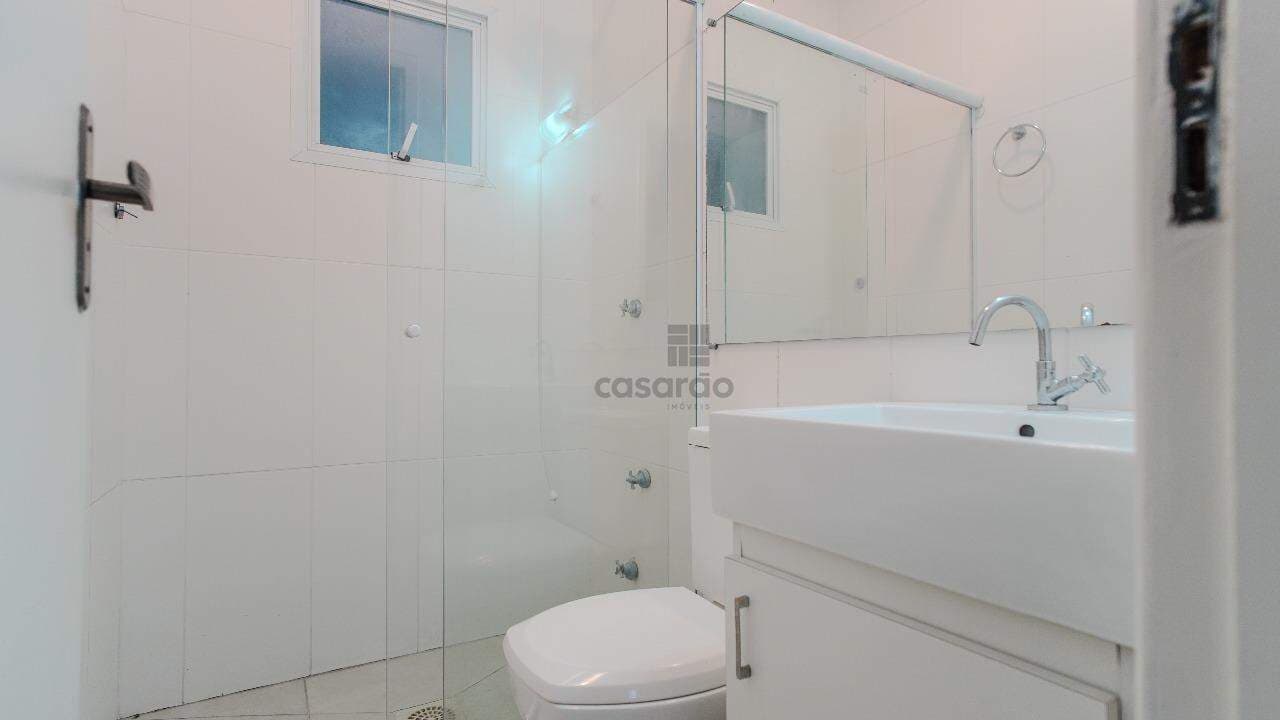 xwv5gv-studio-1-quarto-no-pelotas-banheiro-social.jpg