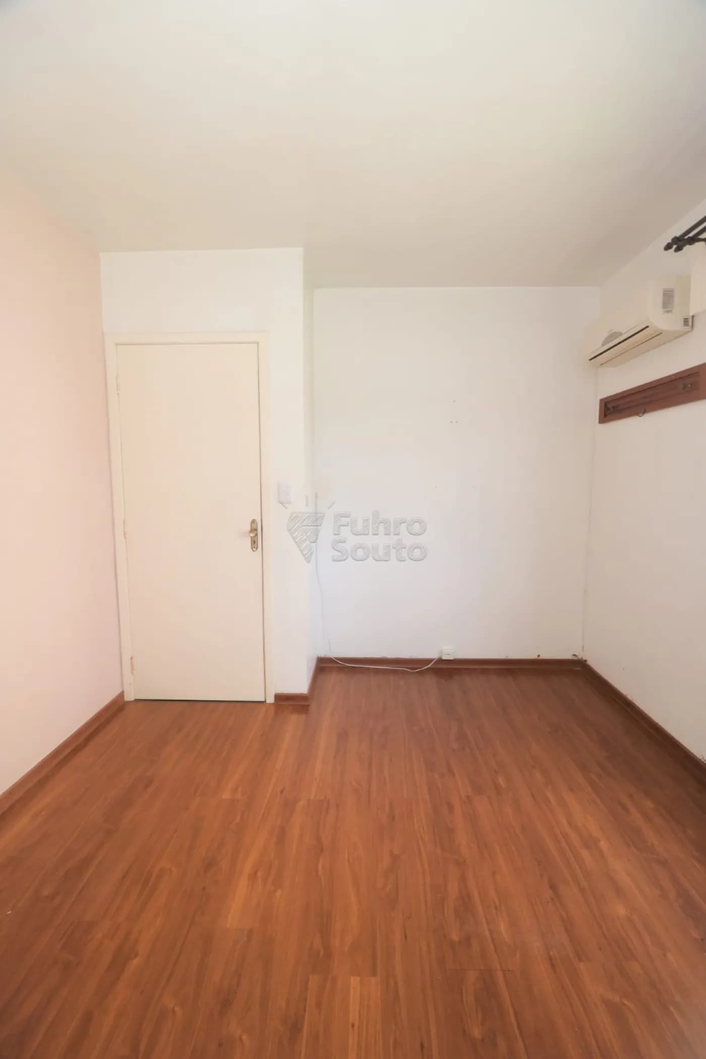 y1hjev-pelotas-apartamento-padrao-centro-22-01-2026_09-57-05-69721ea1d36ae.webp