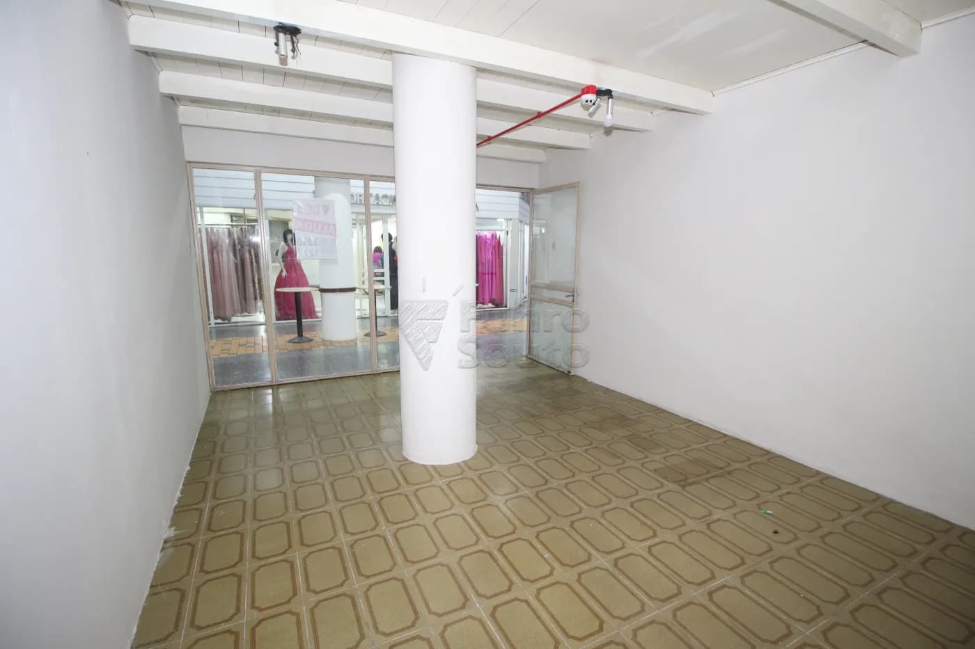 y3wcor-pelotas-comercial-sala-em-condominio-centro-02-04-2024_23-11-27-6.webp