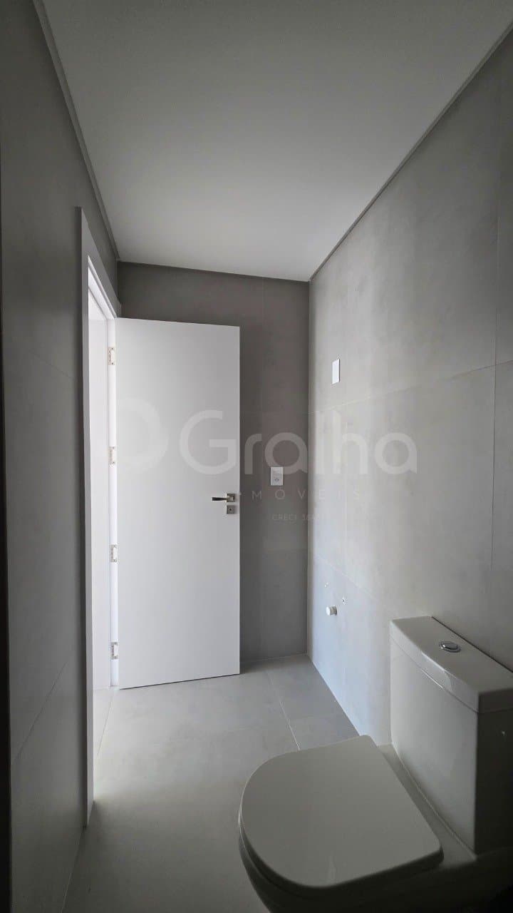 y57a8p-iCP78623U6v15_442156a56e8f5562d1.jpg