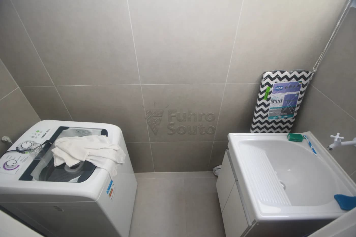 y6287j-pelotas-apartamento-padrao-centro-18-09-2025_23-14-35-16.webp
