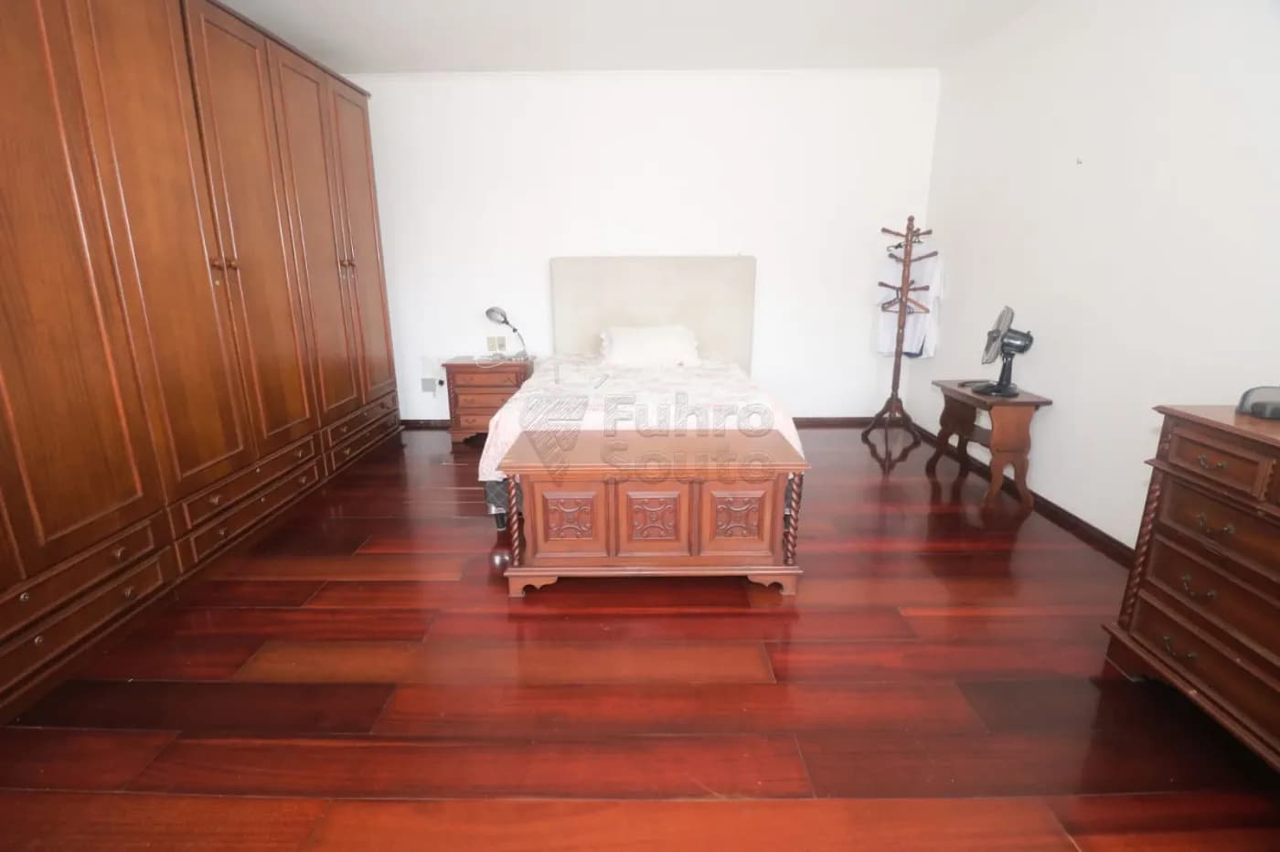 yaoiyd-pelotas-casa-padrao-centro-26-03-2026_16-35-37-69c58a89c5f6e.webp