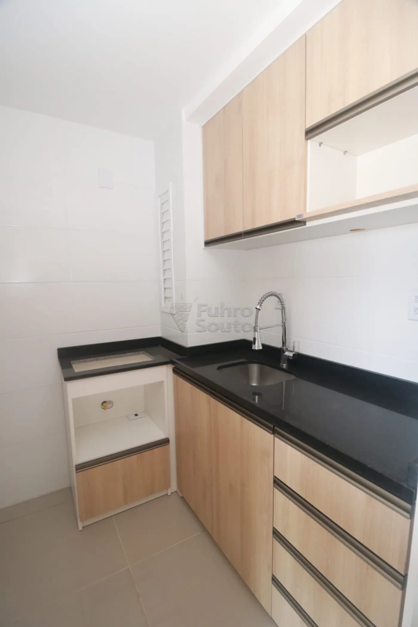 yb3ck-pelotas-apartamento-loft--studio-centro-10-03-2026_17-54-21-69b084fd47688.webp
