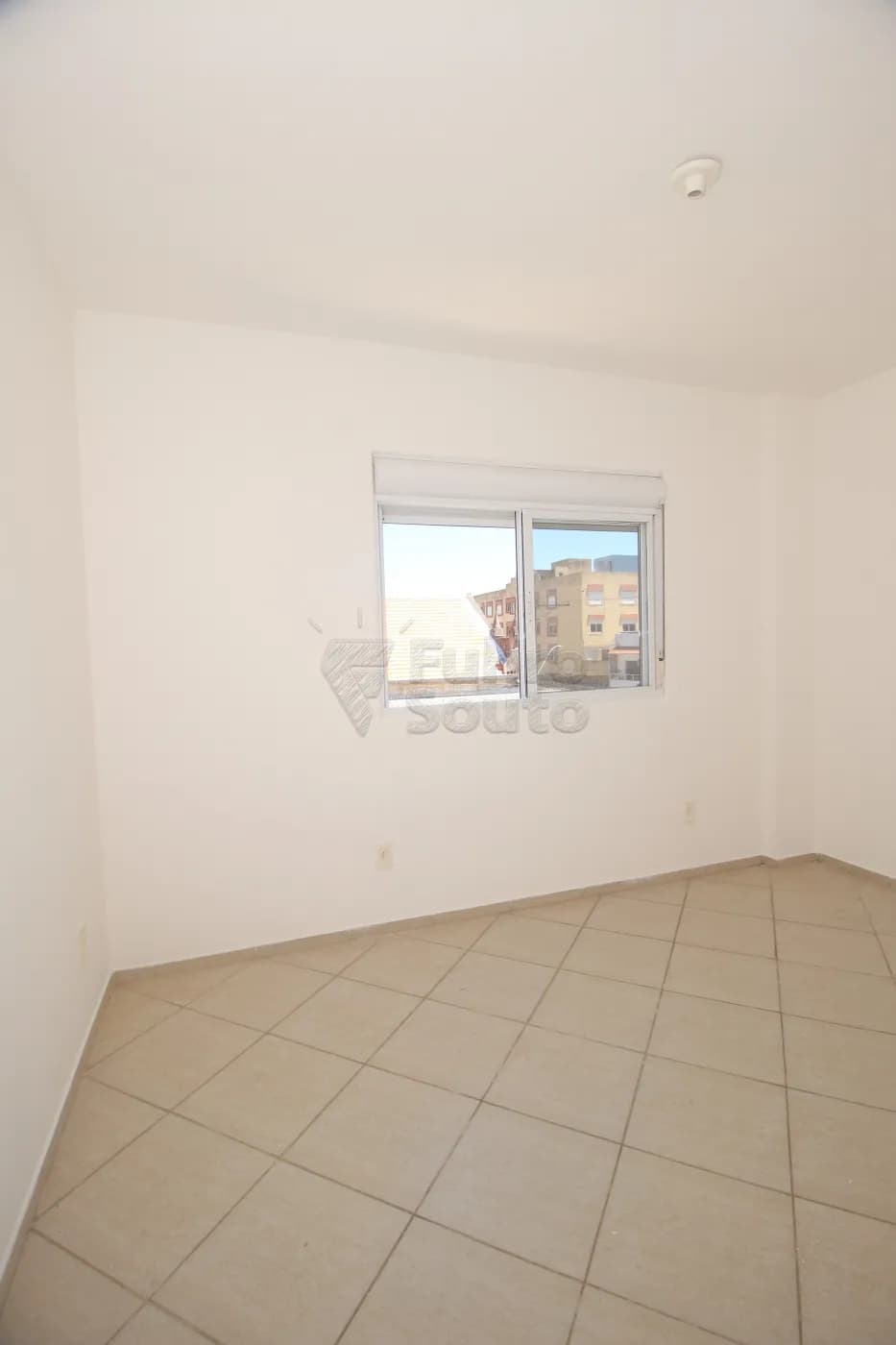 ybbfon-pelotas-apartamento-padrao-centro-27-10-2025_22-30-49-15.webp