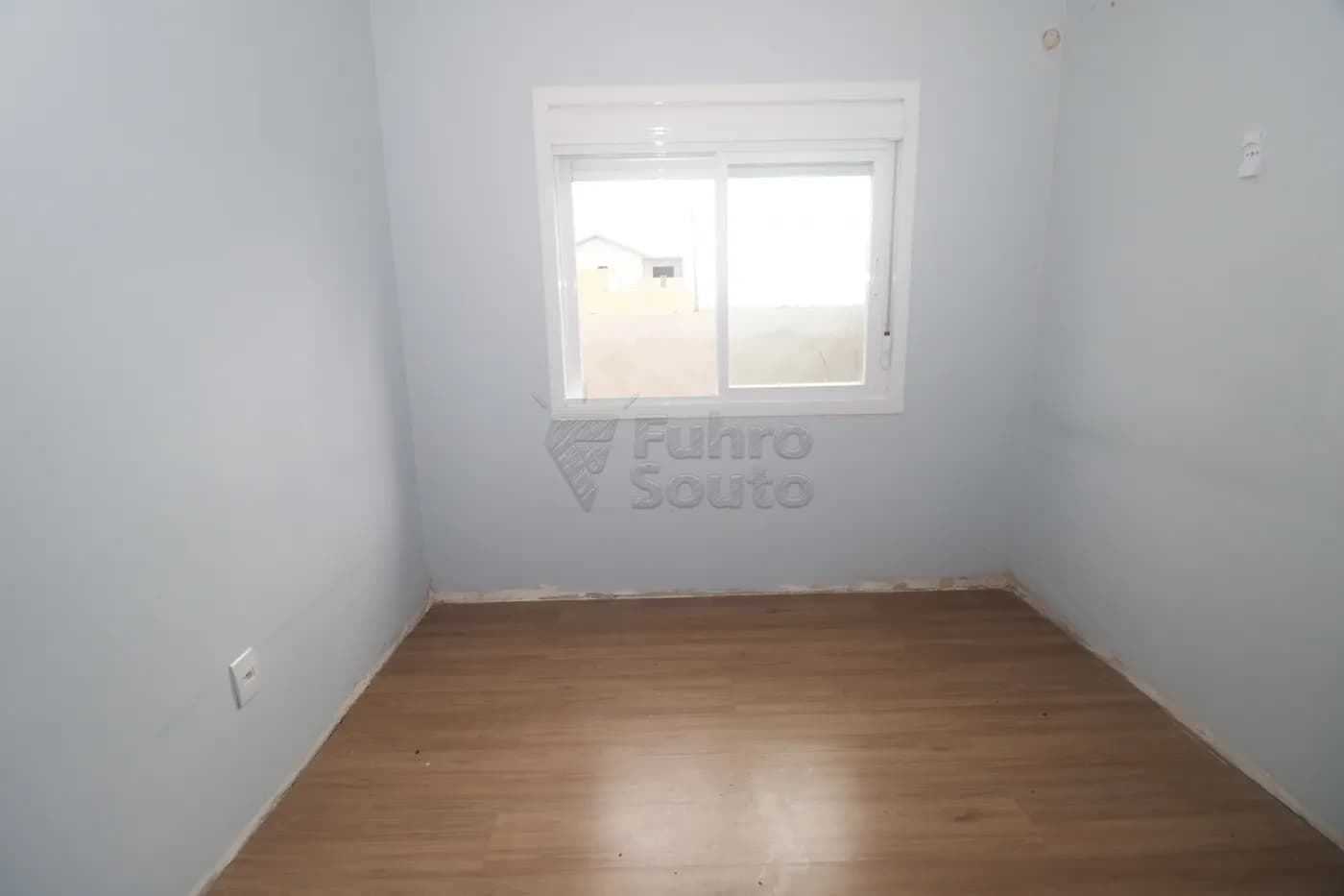 yej9sf-pelotas-casa-padrao-tres-vendas-13-03-2026_23-11-00-69b4c3b4e1aa1.webp