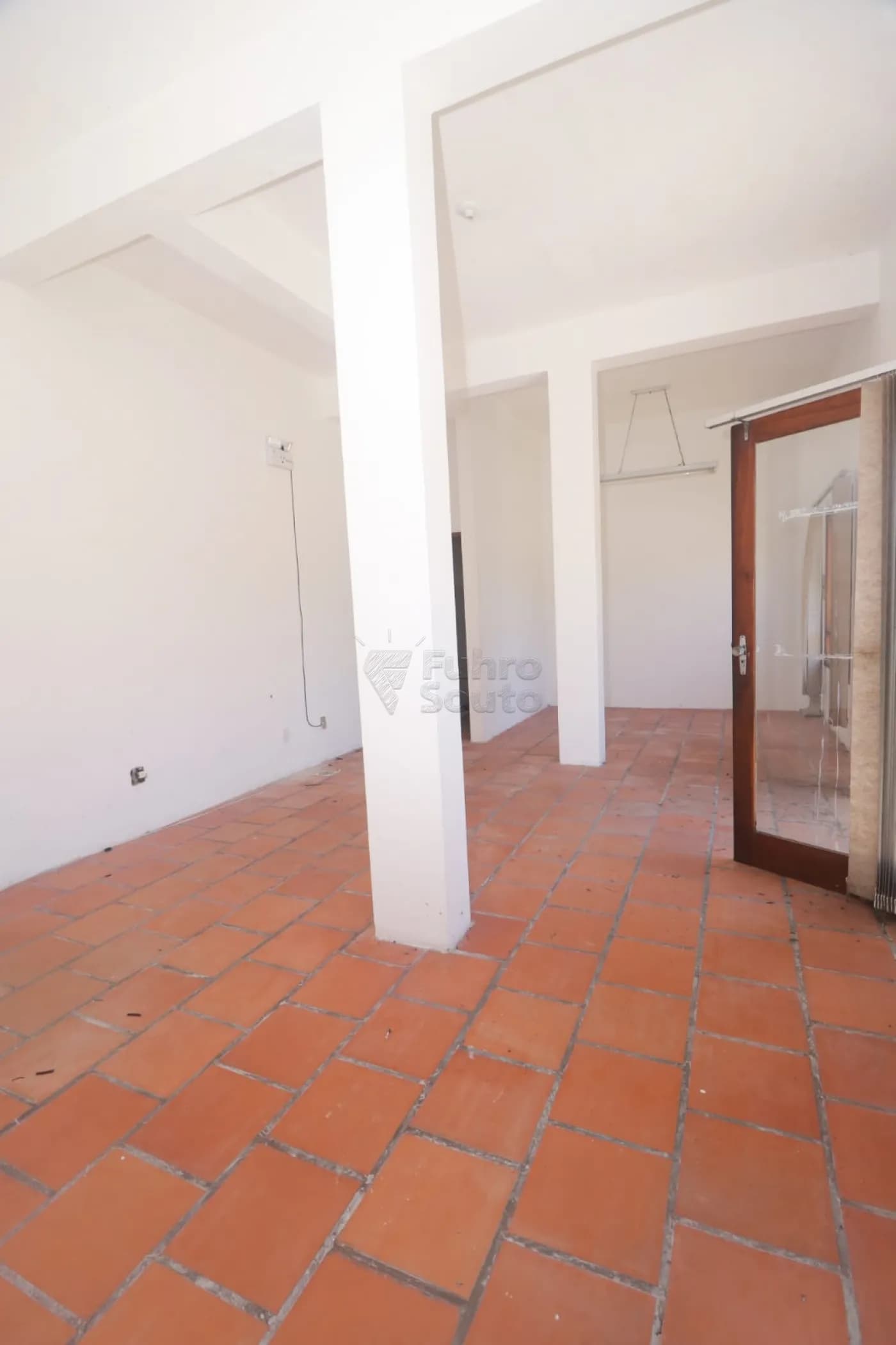 yesau-pelotas-comercial-loja-em-condominio-centro-12-12-2025_13-36-08-693c447848e0b.webp