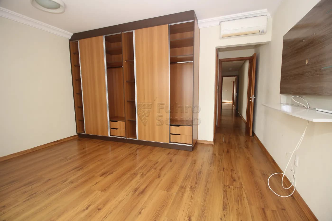 yf16h9-pelotas-apartamento-padrao-centro-07-01-2025_23-18-21-18.webp