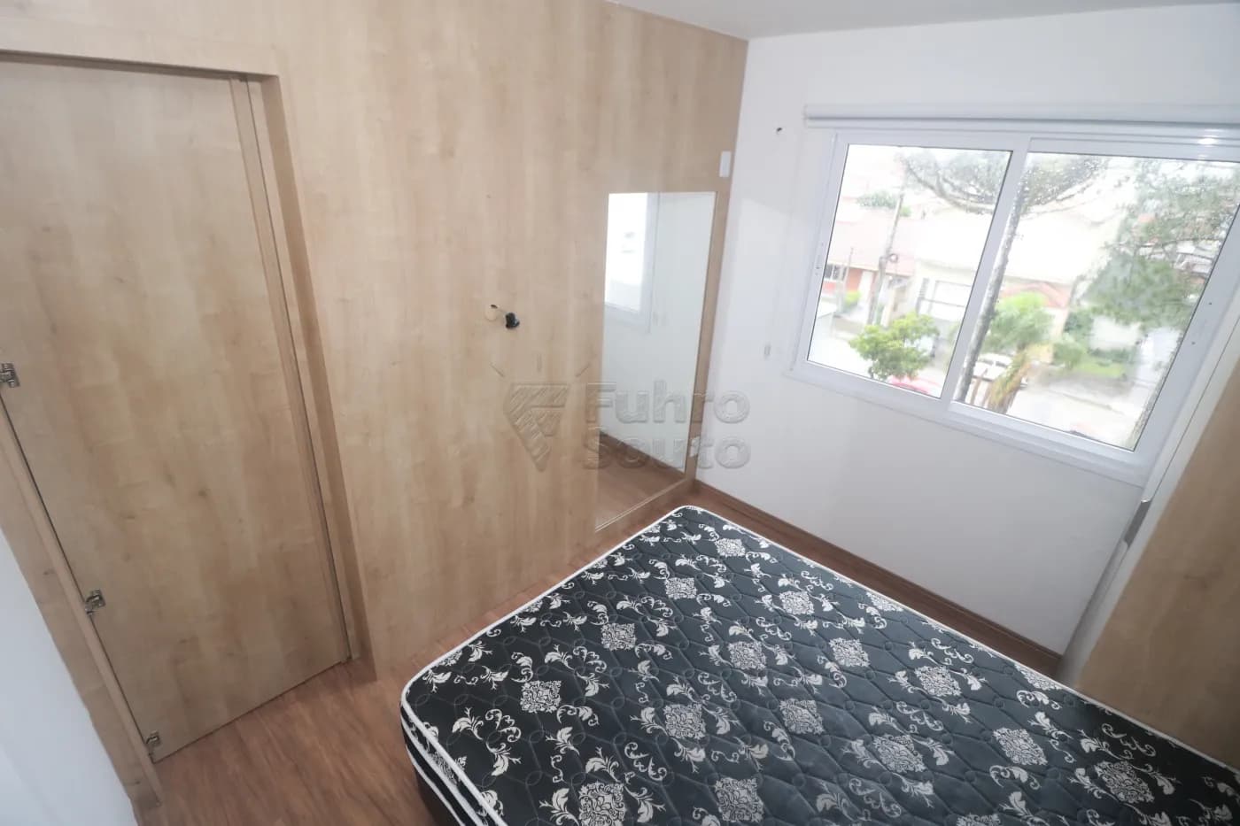 ygfuo8-pelotas-apartamento-loft--studio-centro-09-12-2025_21-35-43-6938c05f9f47b.webp