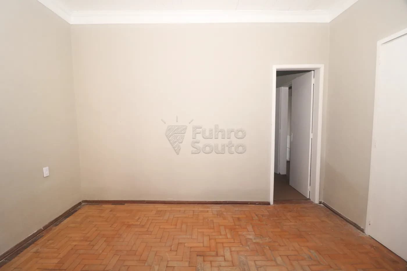 yiu49d-pelotas-casa-padrao-centro-10-07-2026_00-16-31-6a50640f39a56.webp